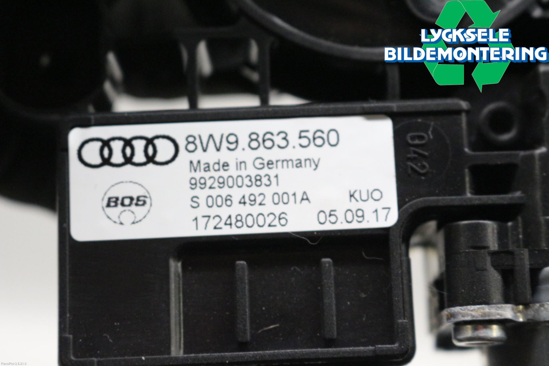 Audi A4/S4 B9 16-19 Insynskydd