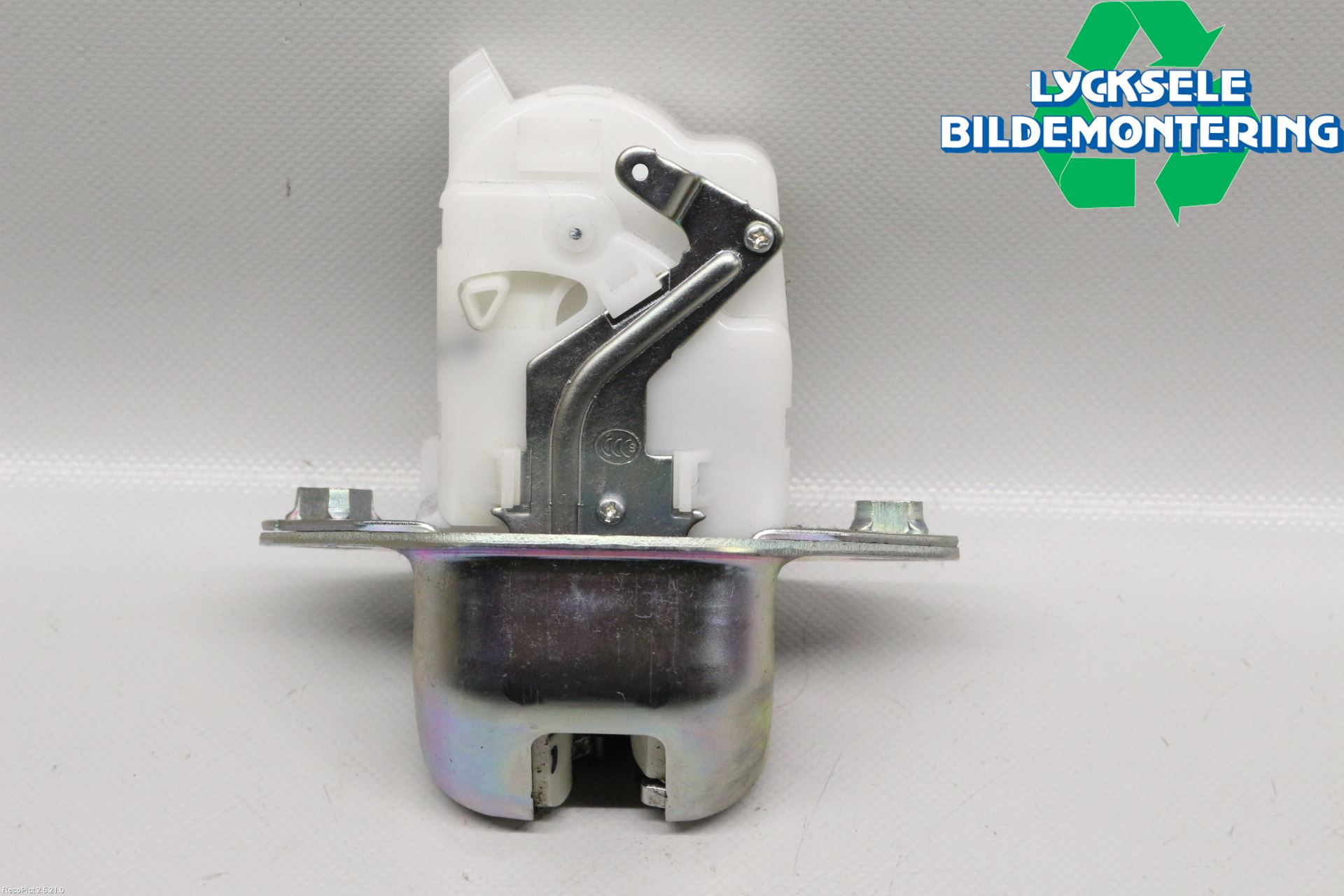 Subaru FORESTER SJ 13-18 Låskista Baklucka