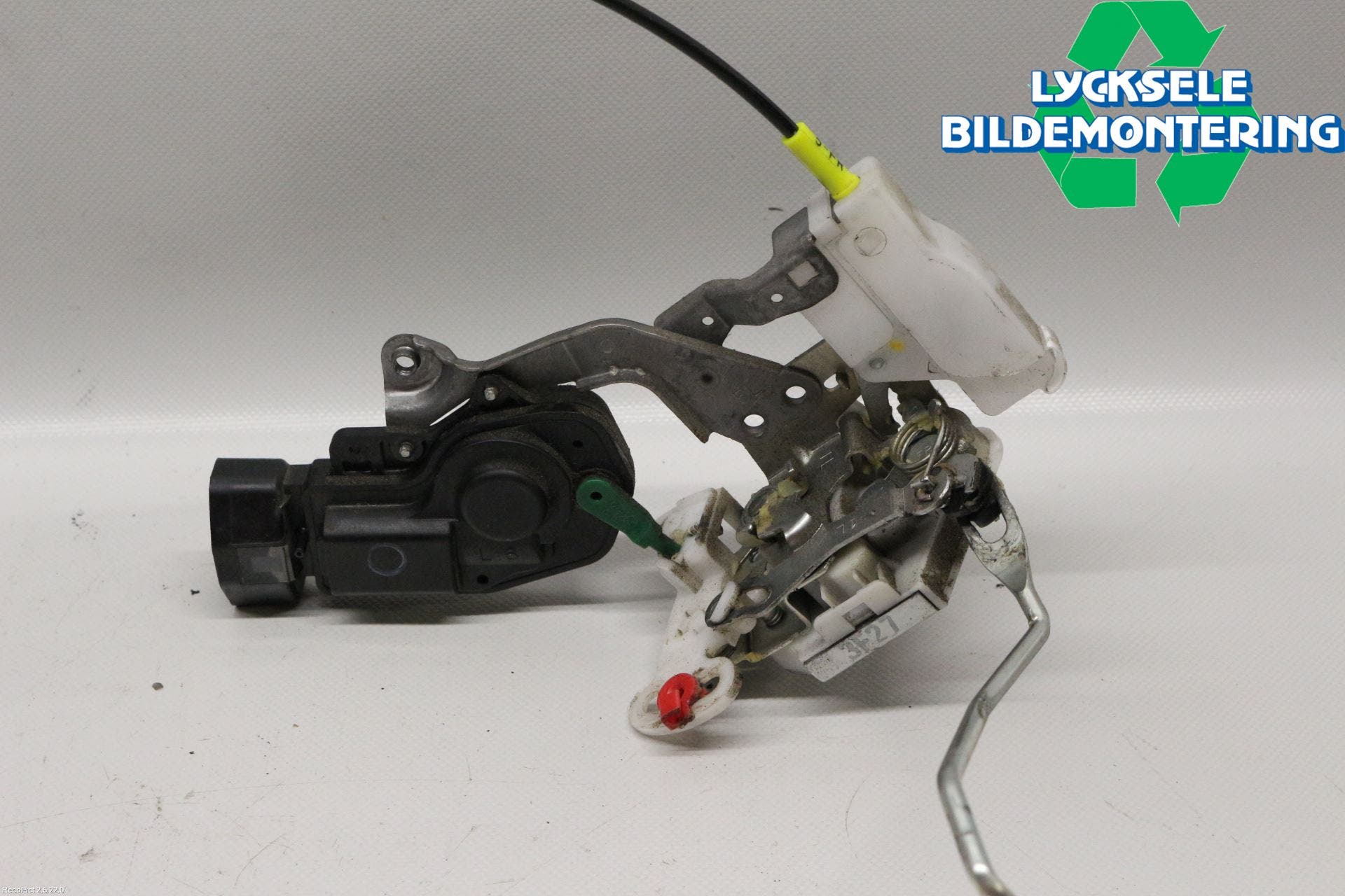 Toyota AYGO 06-14 Låskista-Dörrlås