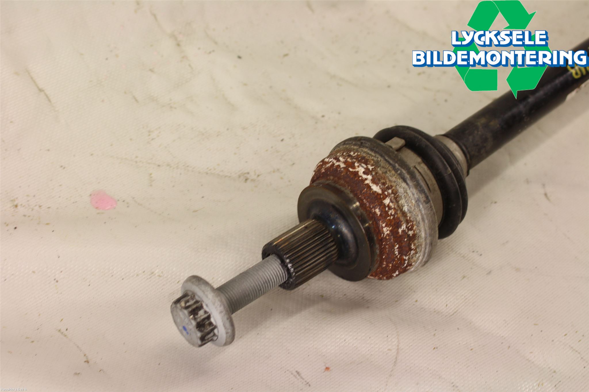 Volkswagen VW GOLF / E-GOLF VII 13-20 Drivaxel Bak Höger