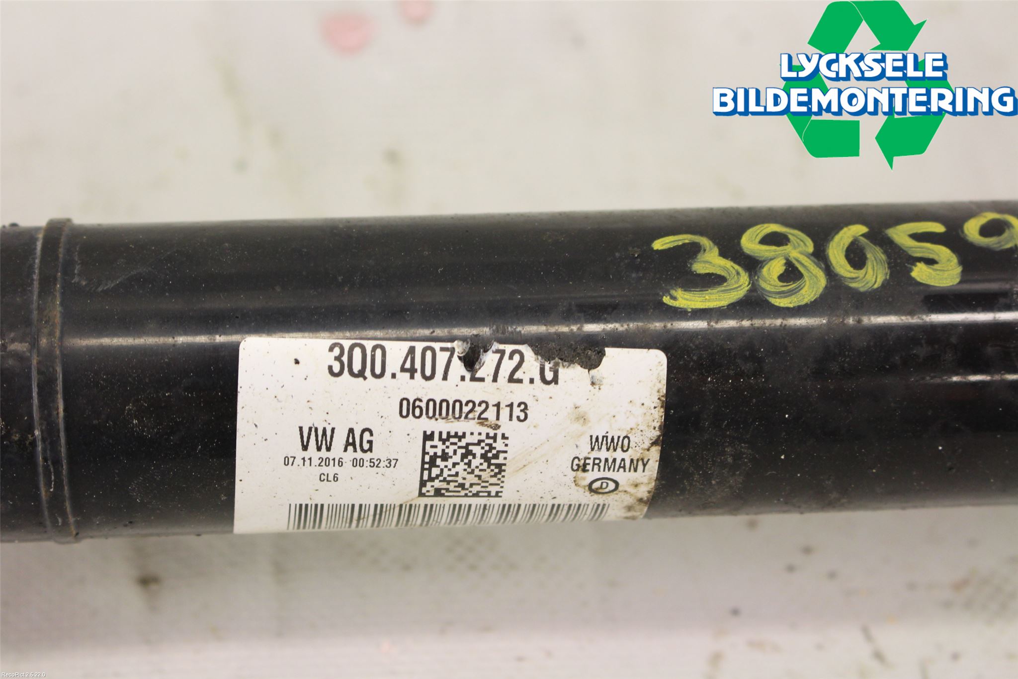 Volkswagen VW PASSAT 15-19 Drivaxel Fram Höger