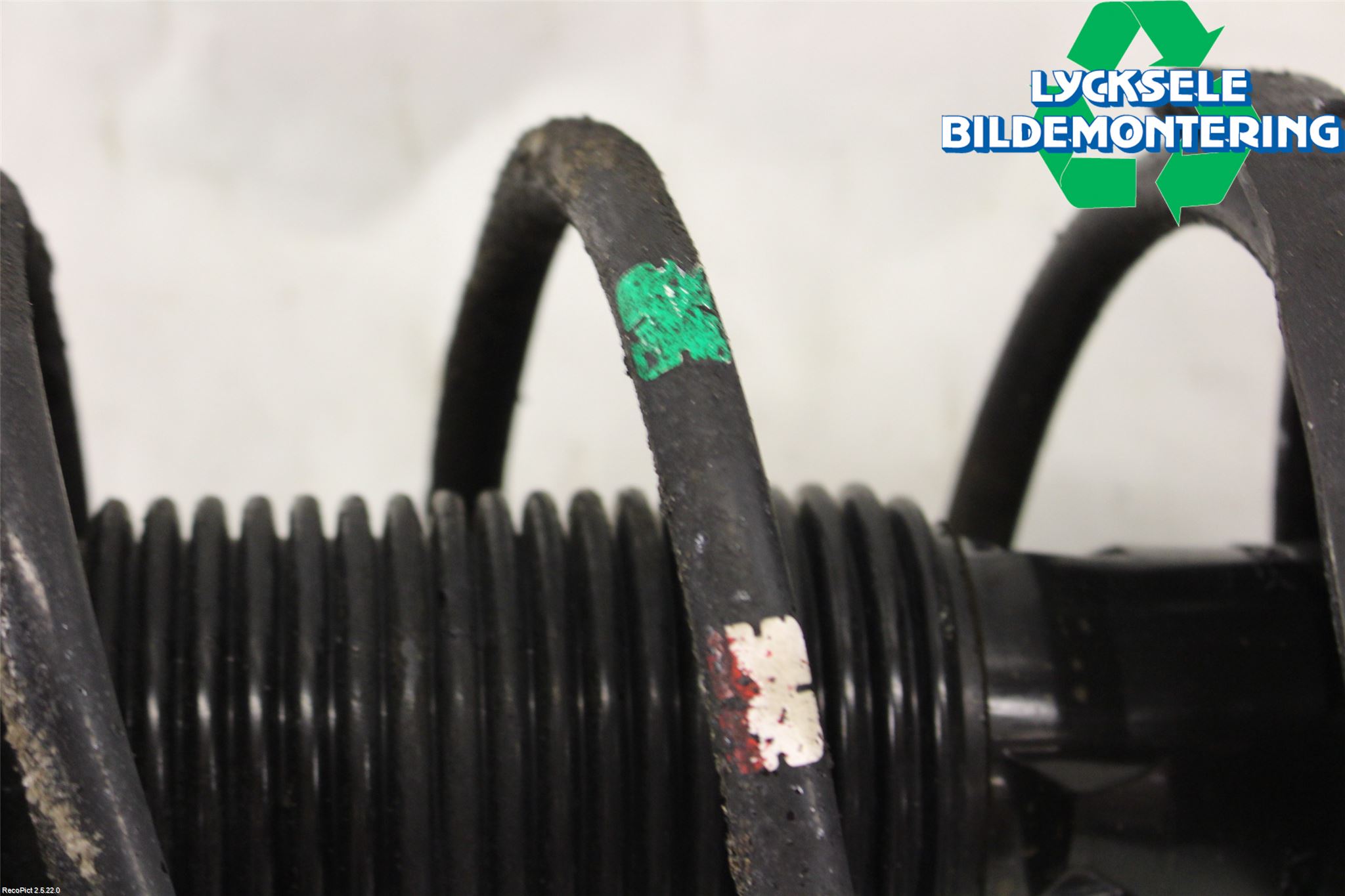 Subaru IMPREZA IV 13-17 Fjäderben Fram Höger