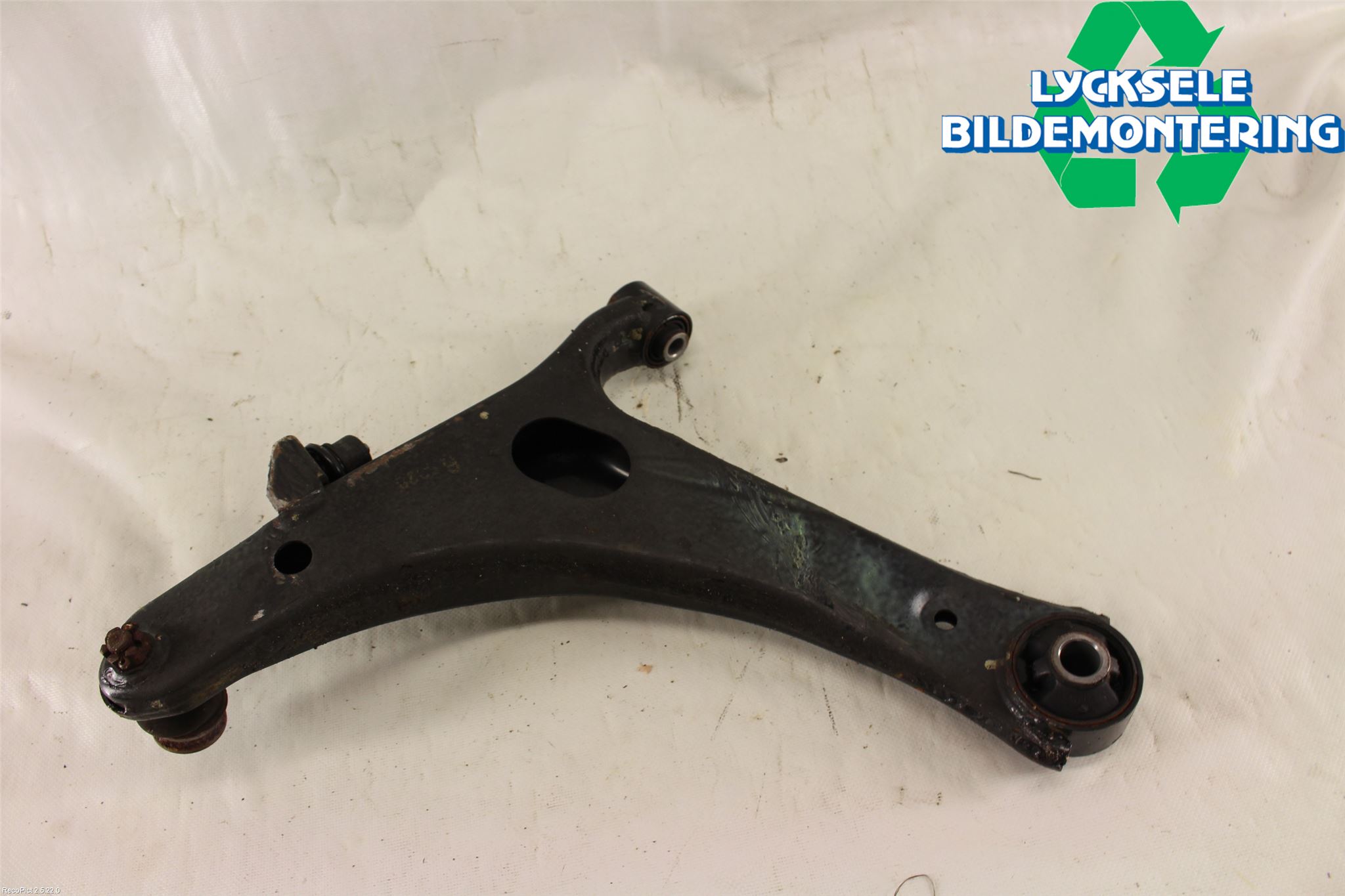 Subaru IMPREZA IV 13-17 Bärarm Fram Undre Hö