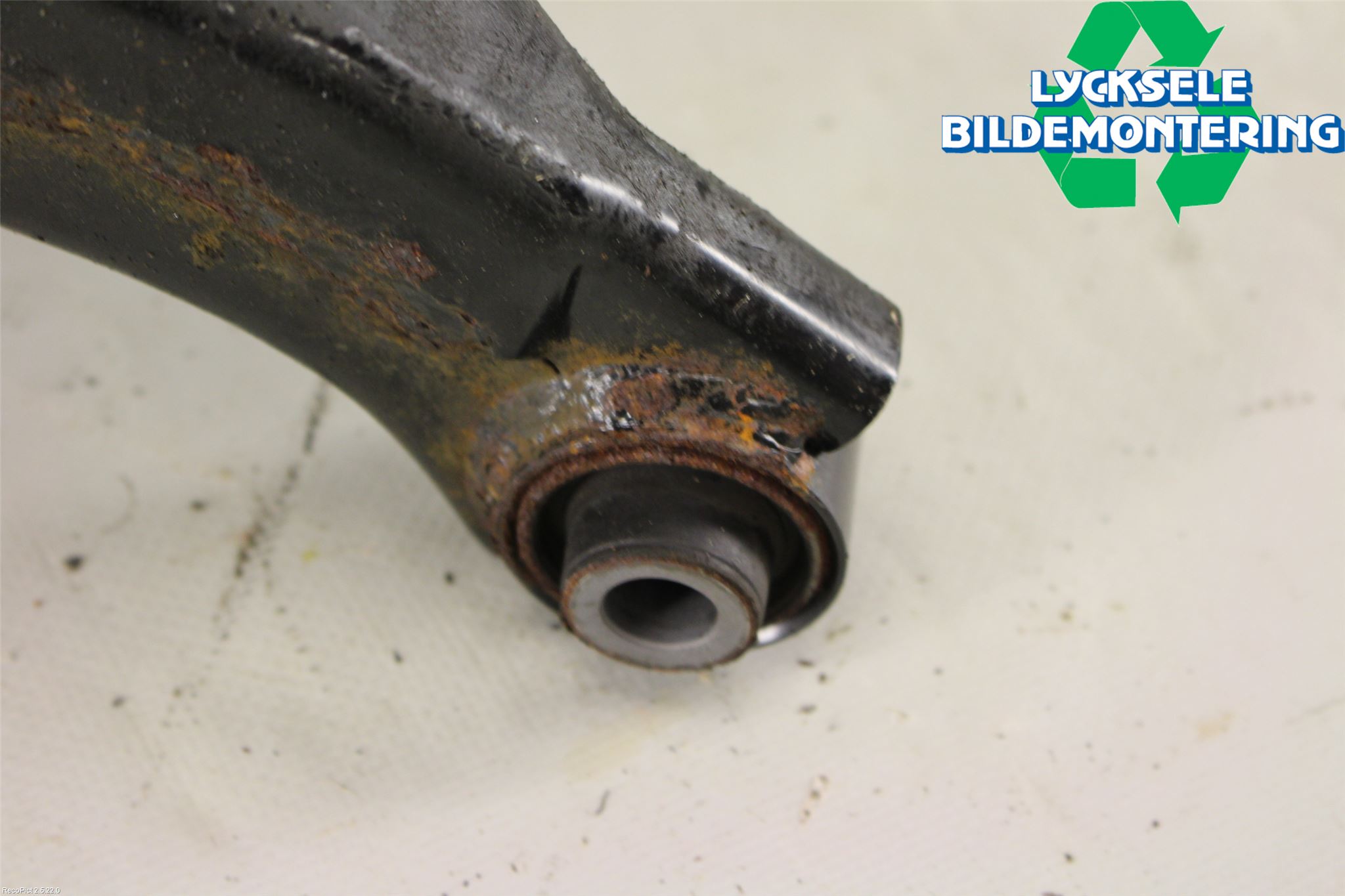 Subaru IMPREZA IV 13-17 Bärarm Bak Övre Vänster