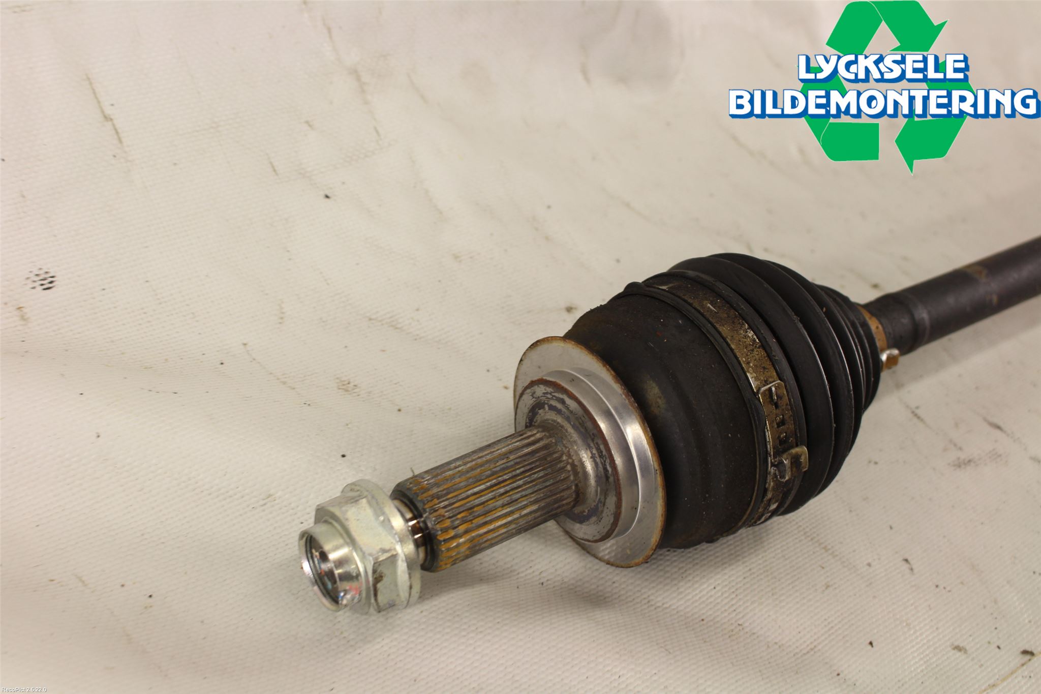 Subaru IMPREZA IV 13-17 Drivaxel Fram Vänster