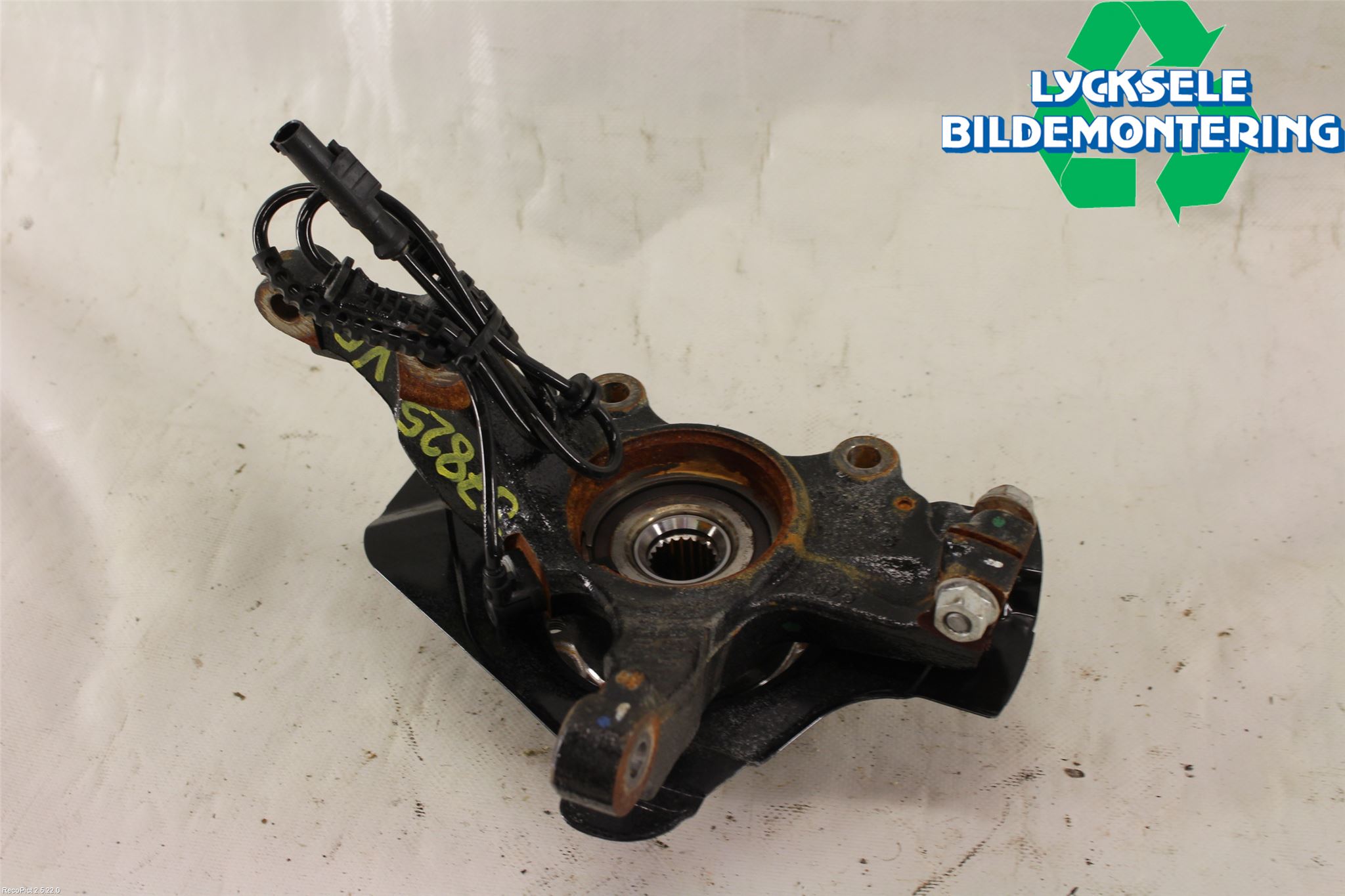 Opel CORSA E 15-19 Styrspindel Lagerhus Vä