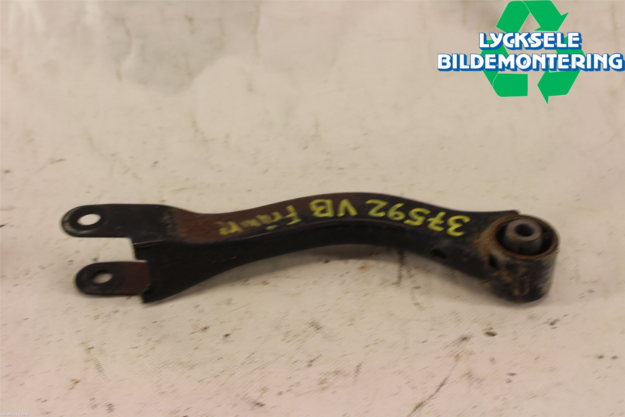 Subaru XV 12-17 Bärarm Bak Vänster