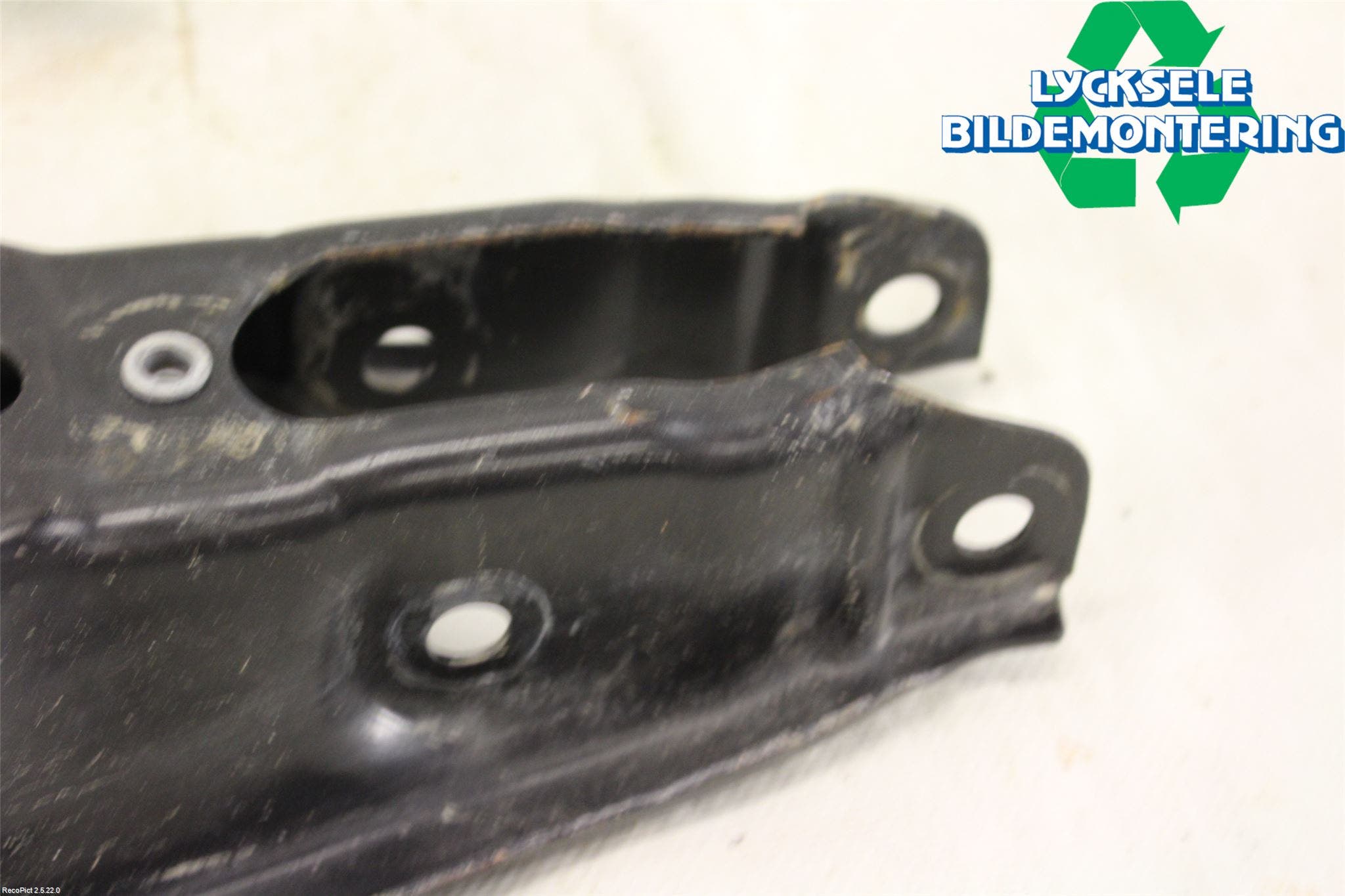 Skoda OCTAVIA (5E) 13-20 Bärarm Bak Höger