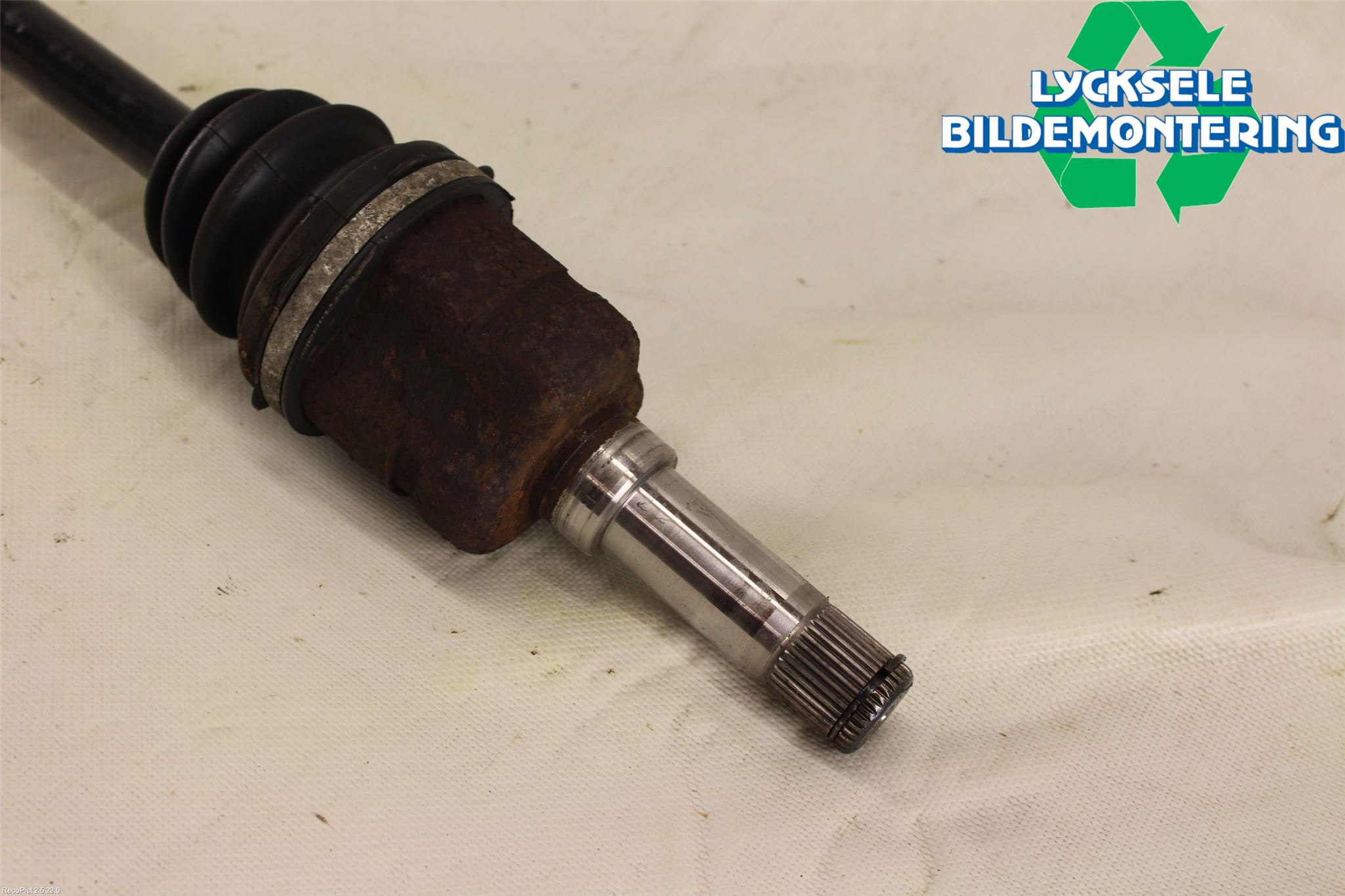 Saab 9-5 10-12 Drivaxel Bak Höger