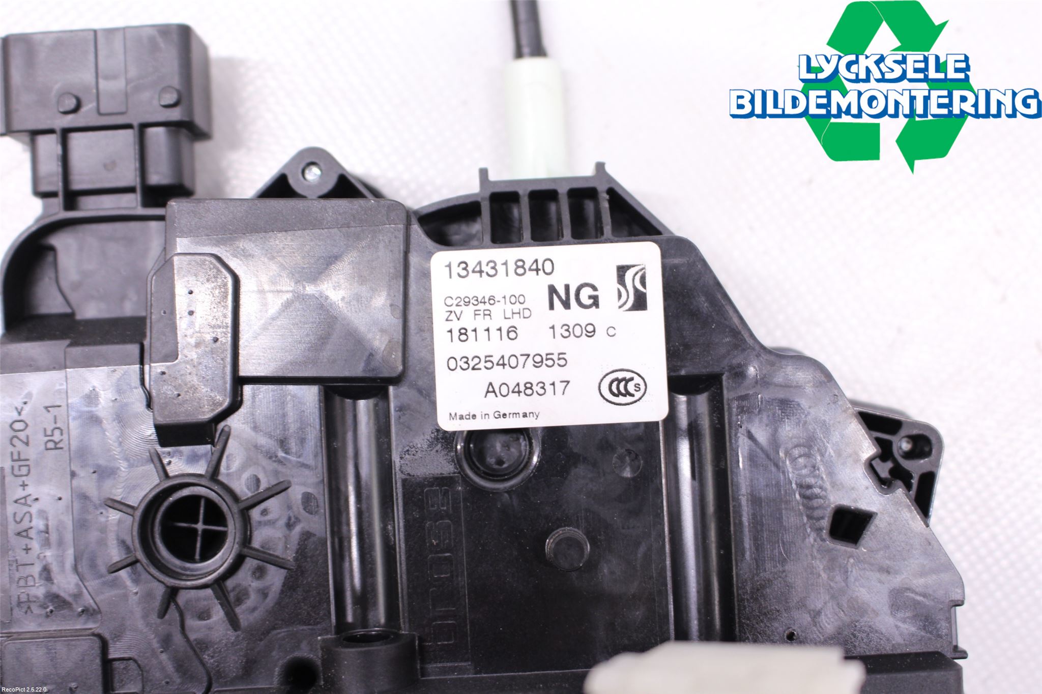 Opel CORSA E 15-19 Låskista-Dörrlås