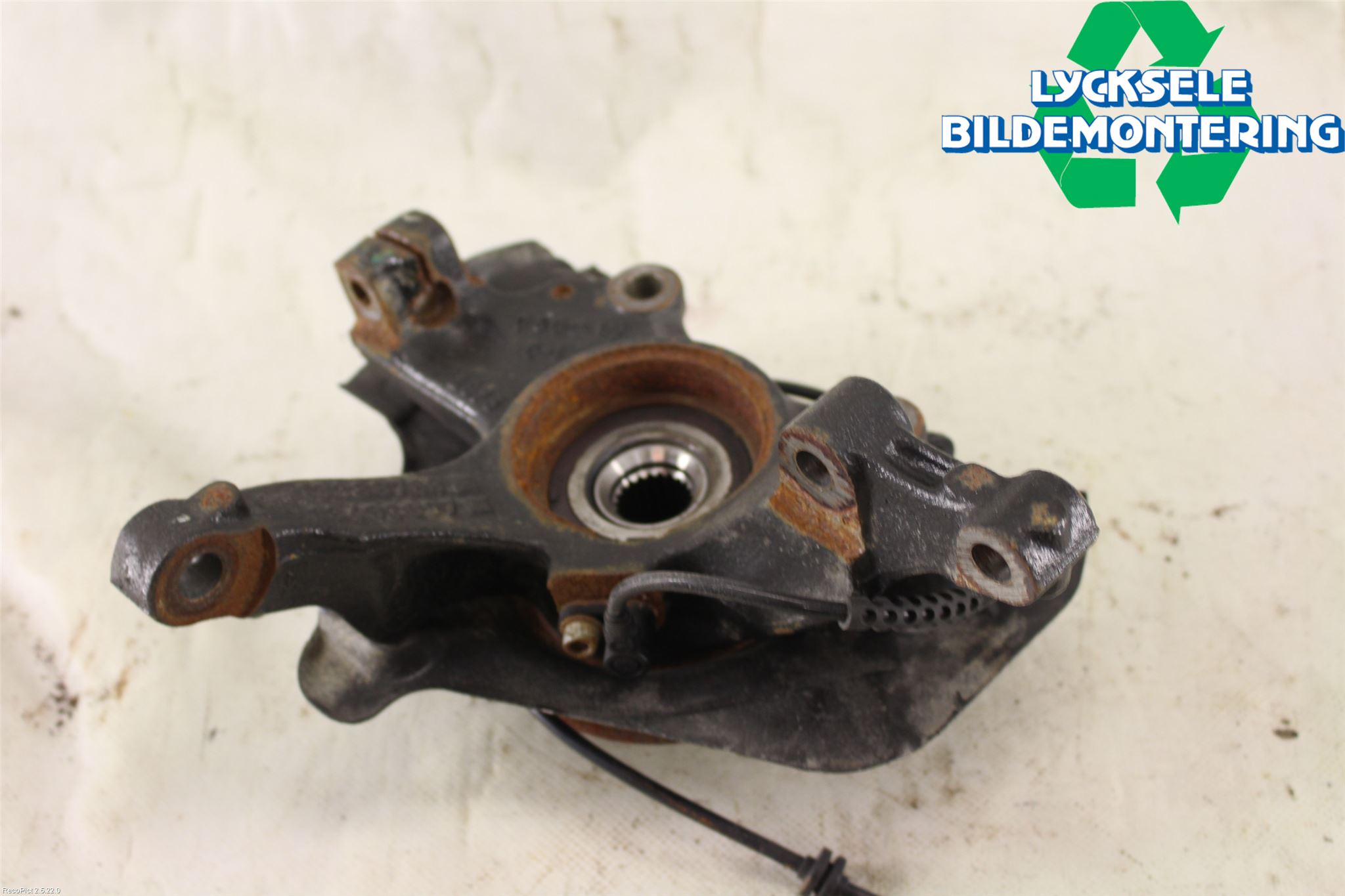 Opel CORSA E 15-19 Styrspindel Lagerhus Hö