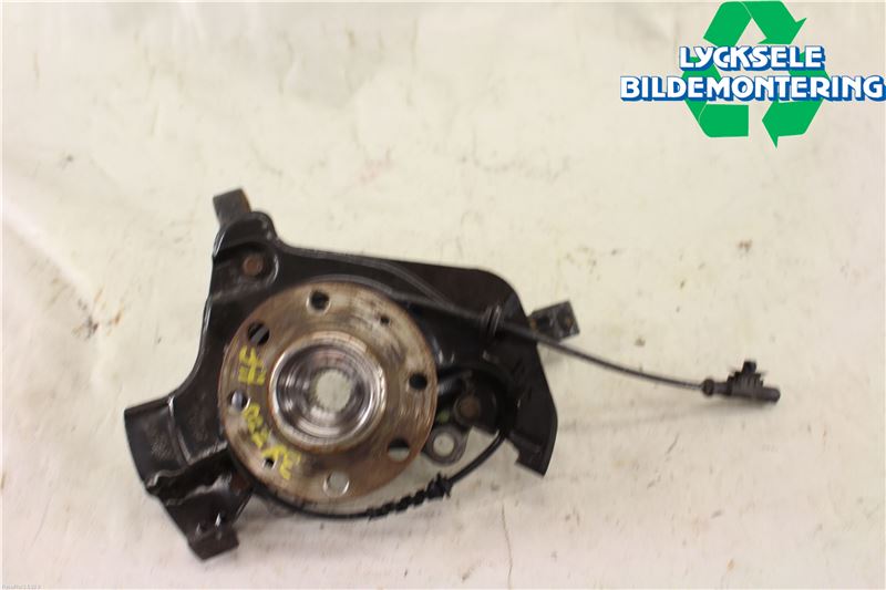 Opel CORSA E 15-19 Styrspindel Lagerhus Hö