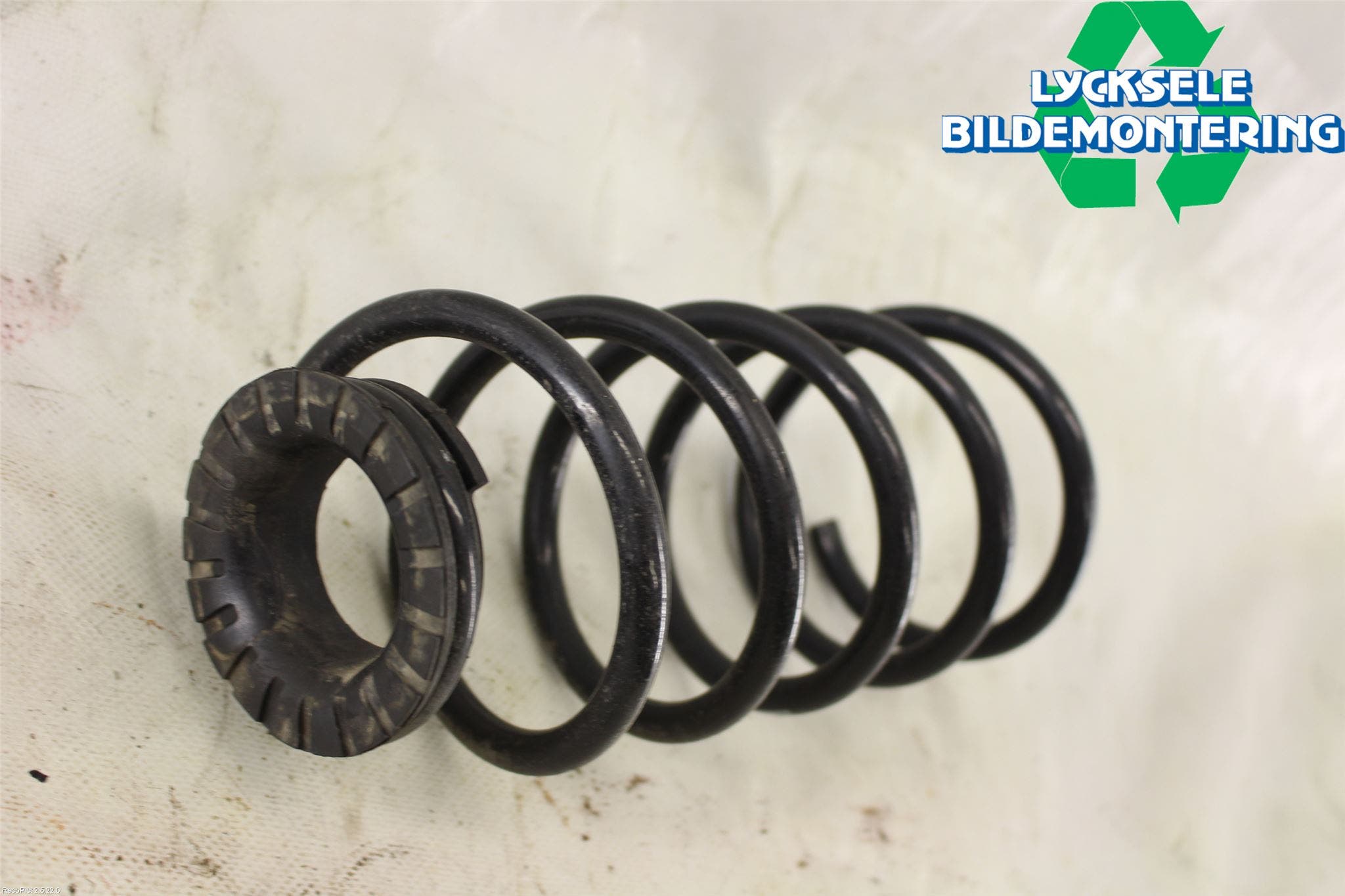 Opel CORSA E 15-19 Fjäder Bak