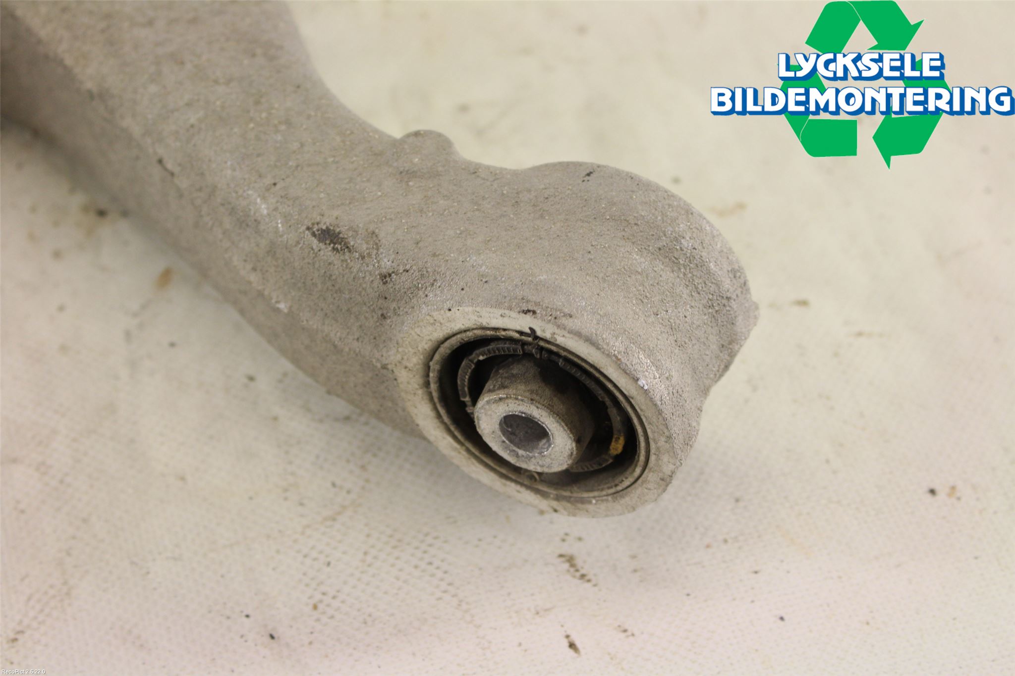 Audi Q5 09-16 Bärarm Bak Höger