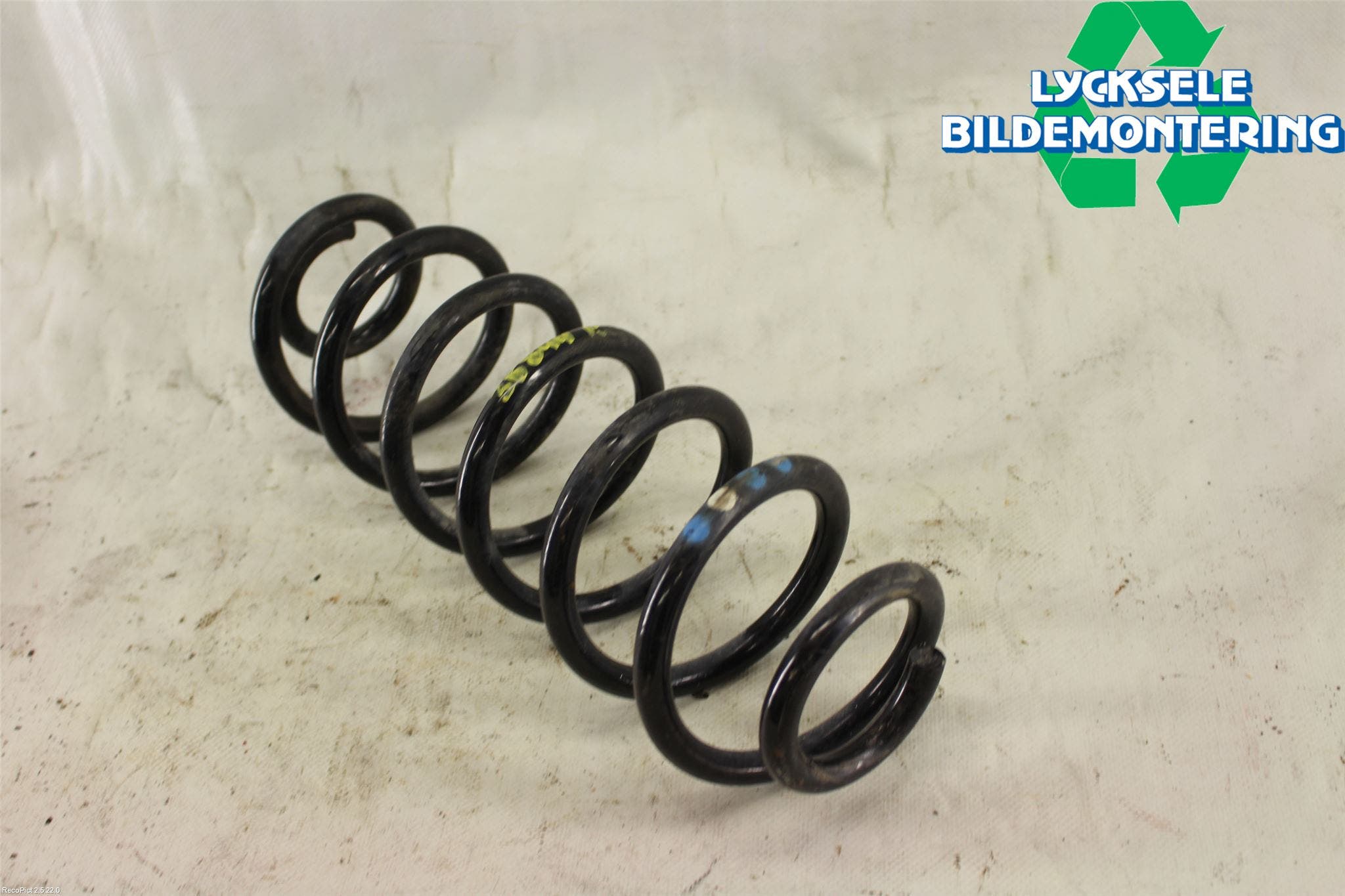 Audi Q5 09-16 Fjäder Bak