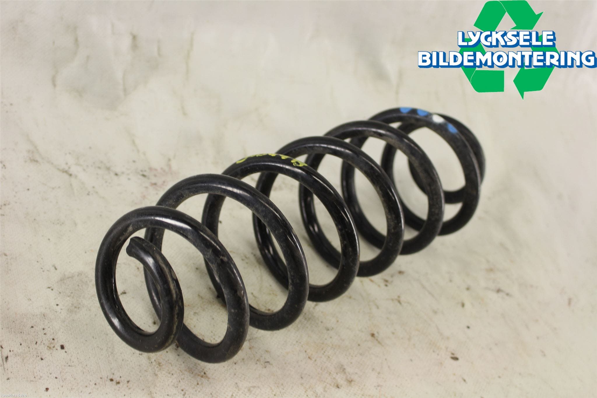 Audi Q5 09-16 Fjäder Bak