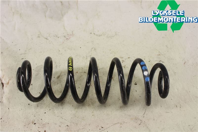 Audi Q5 09-16 Fjäder Bak