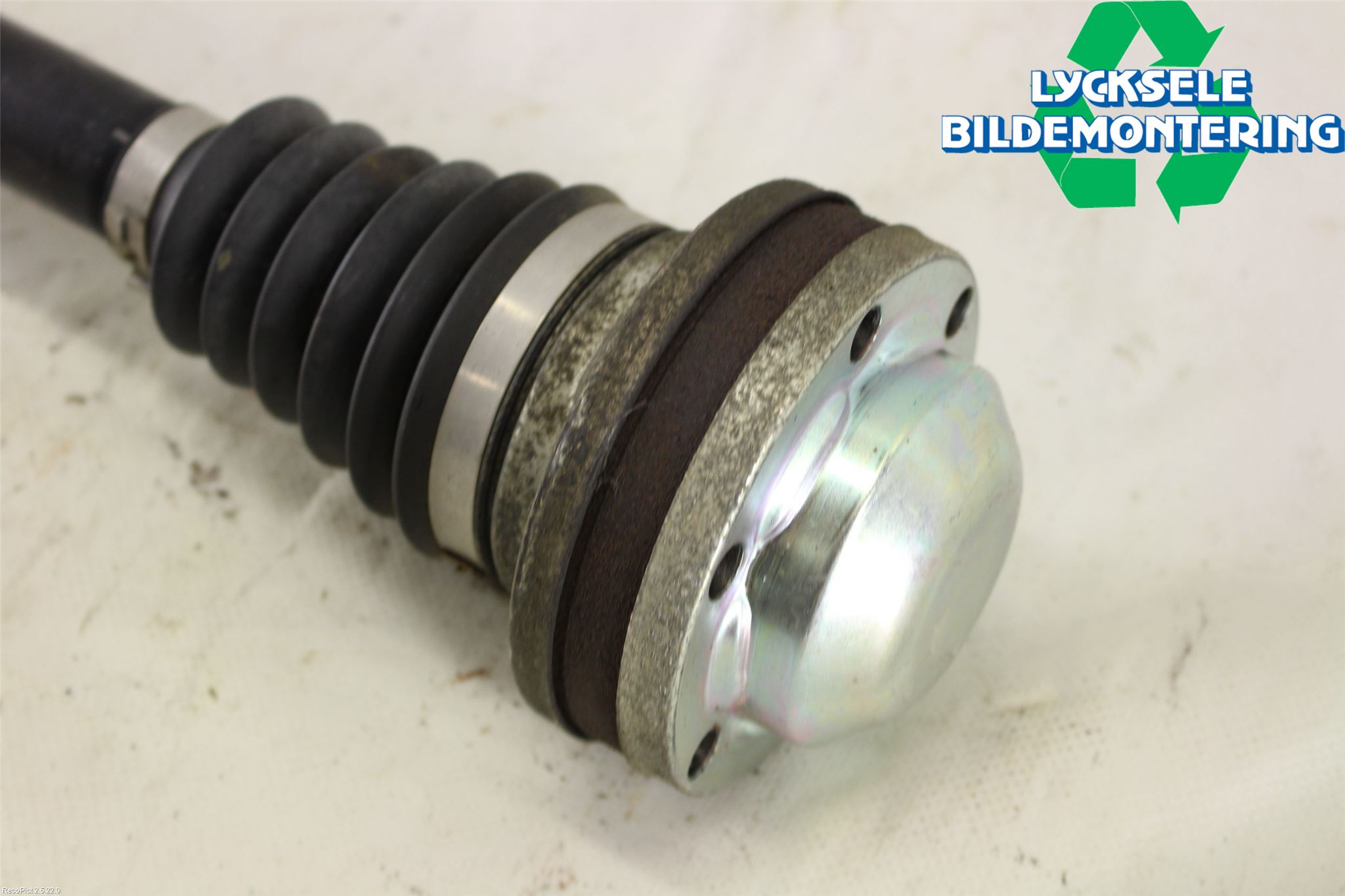Audi Q5 09-16 Drivaxel Bak Vänster