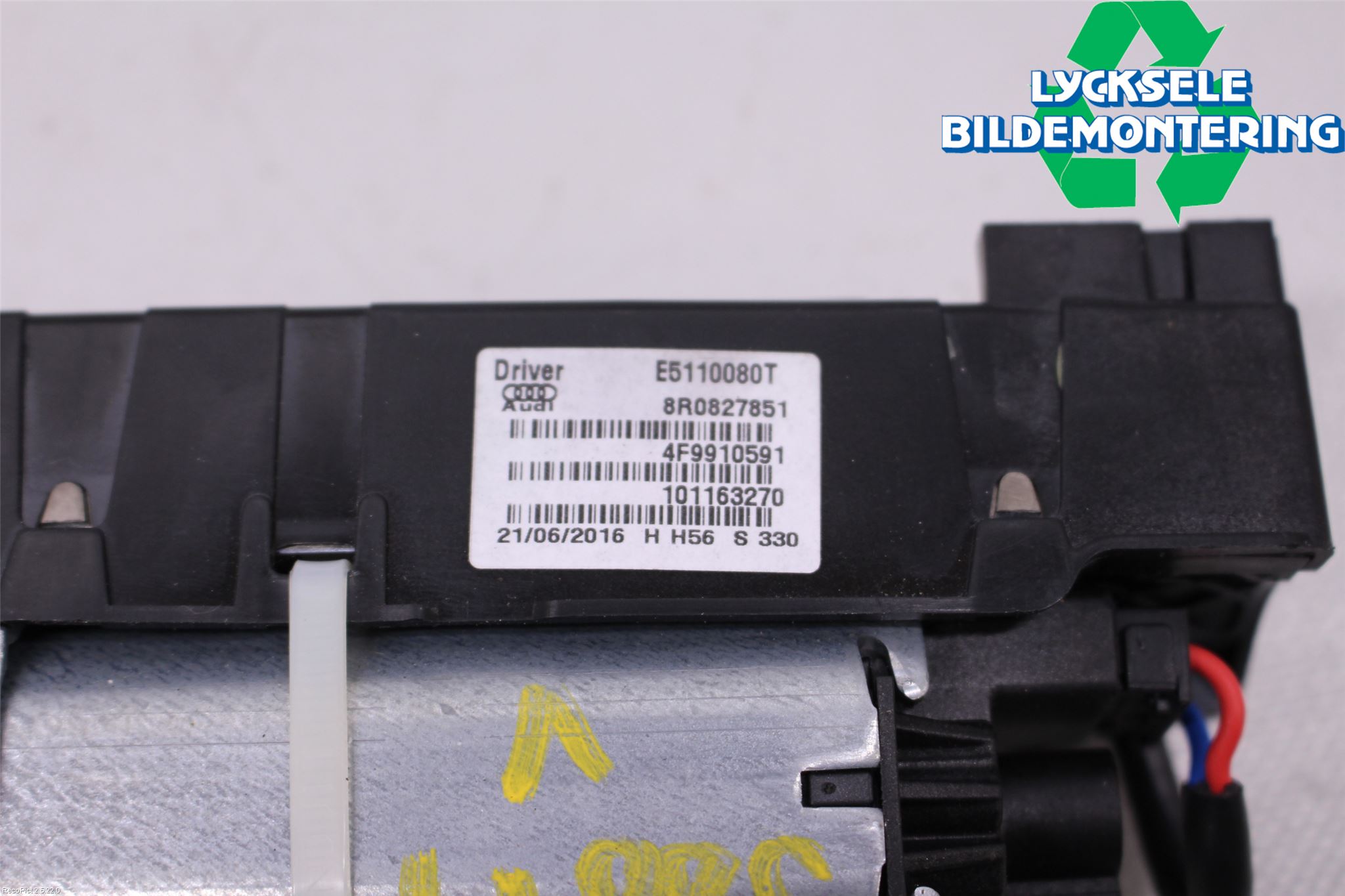 Audi Q5 09-16 Bakluckeöppnare Automatisk