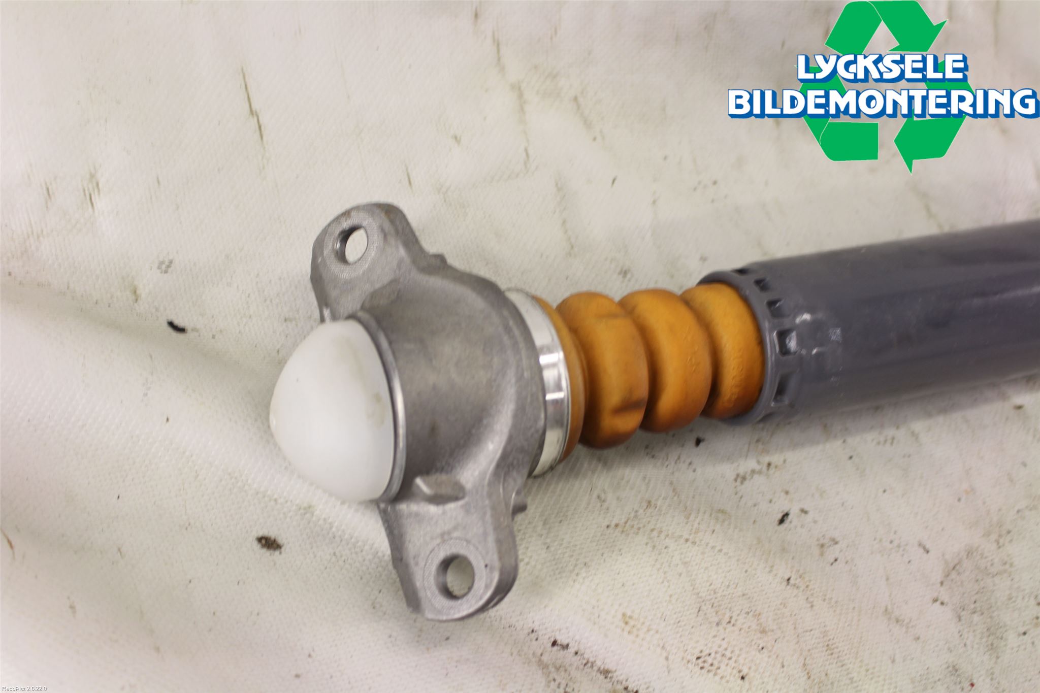 Audi A3/S3 8V 13-20 Stötdämpare Bak