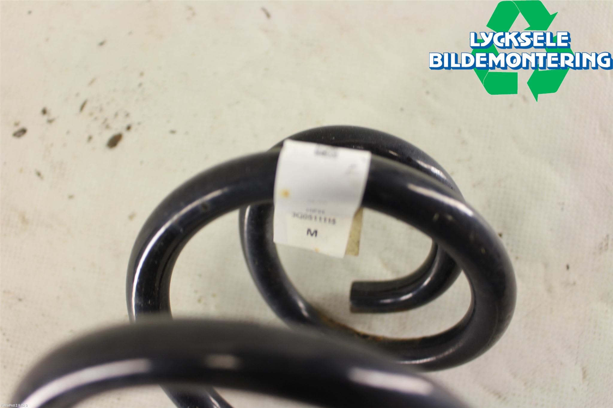 Skoda SUPERB 16-24 Fjäder Bak