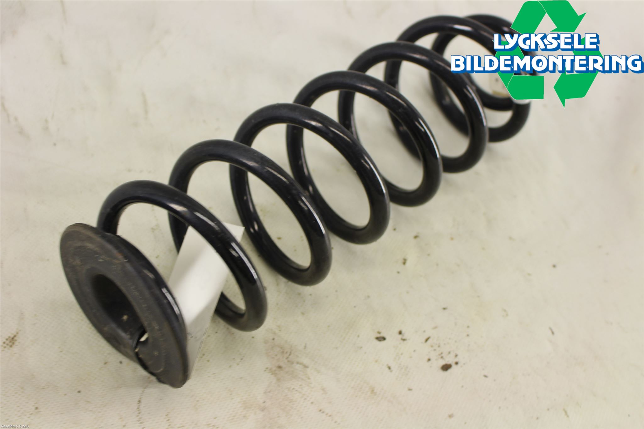 Skoda SUPERB 16-24 Fjäder Bak