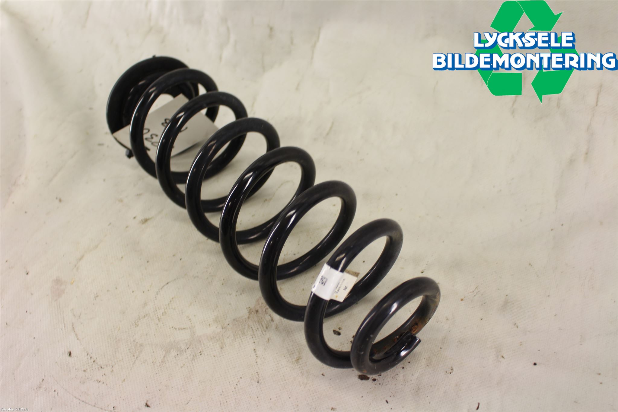 Skoda SUPERB 16-24 Fjäder Bak