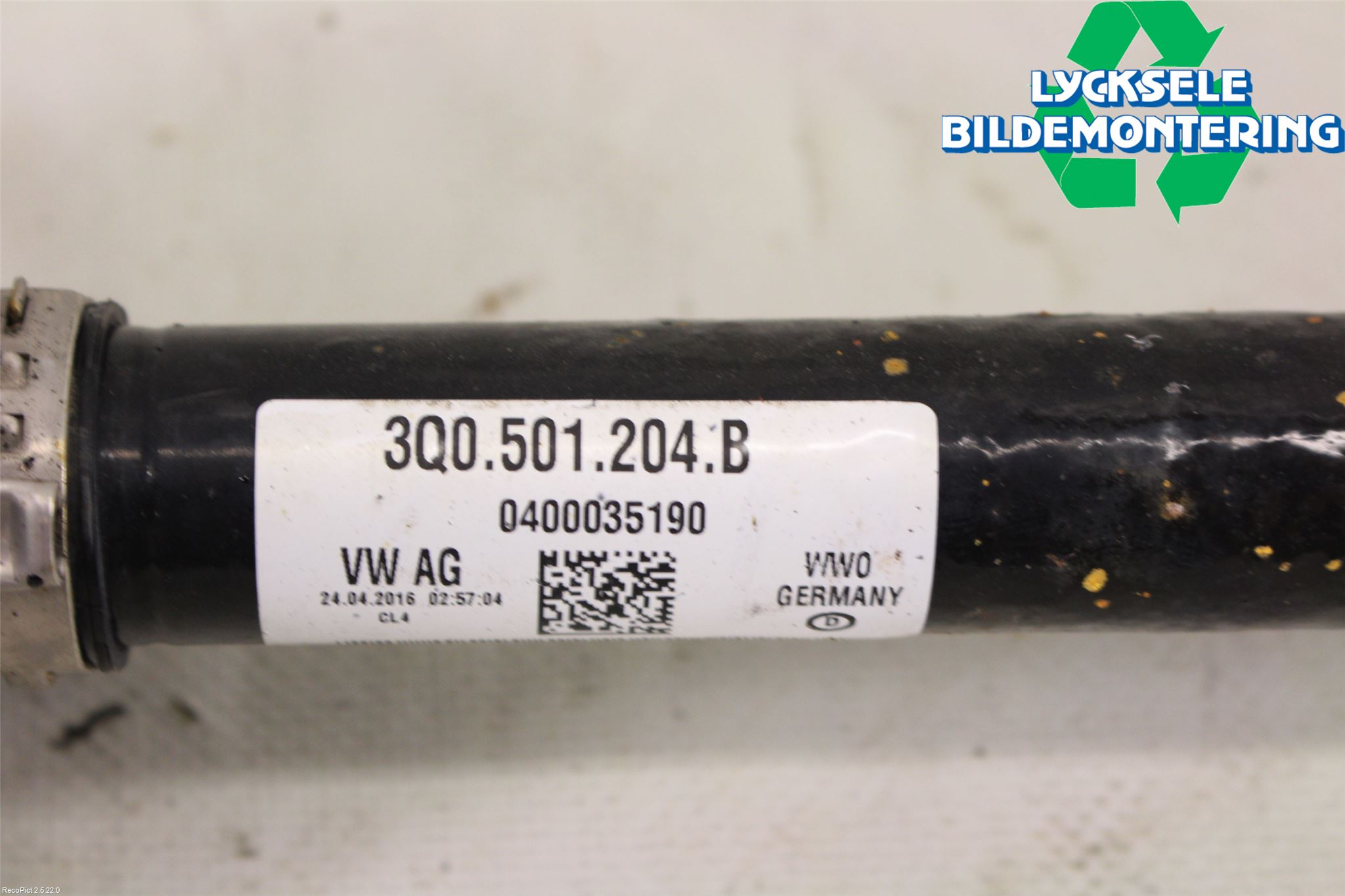 Skoda SUPERB 16-24 Drivaxel Bak Höger