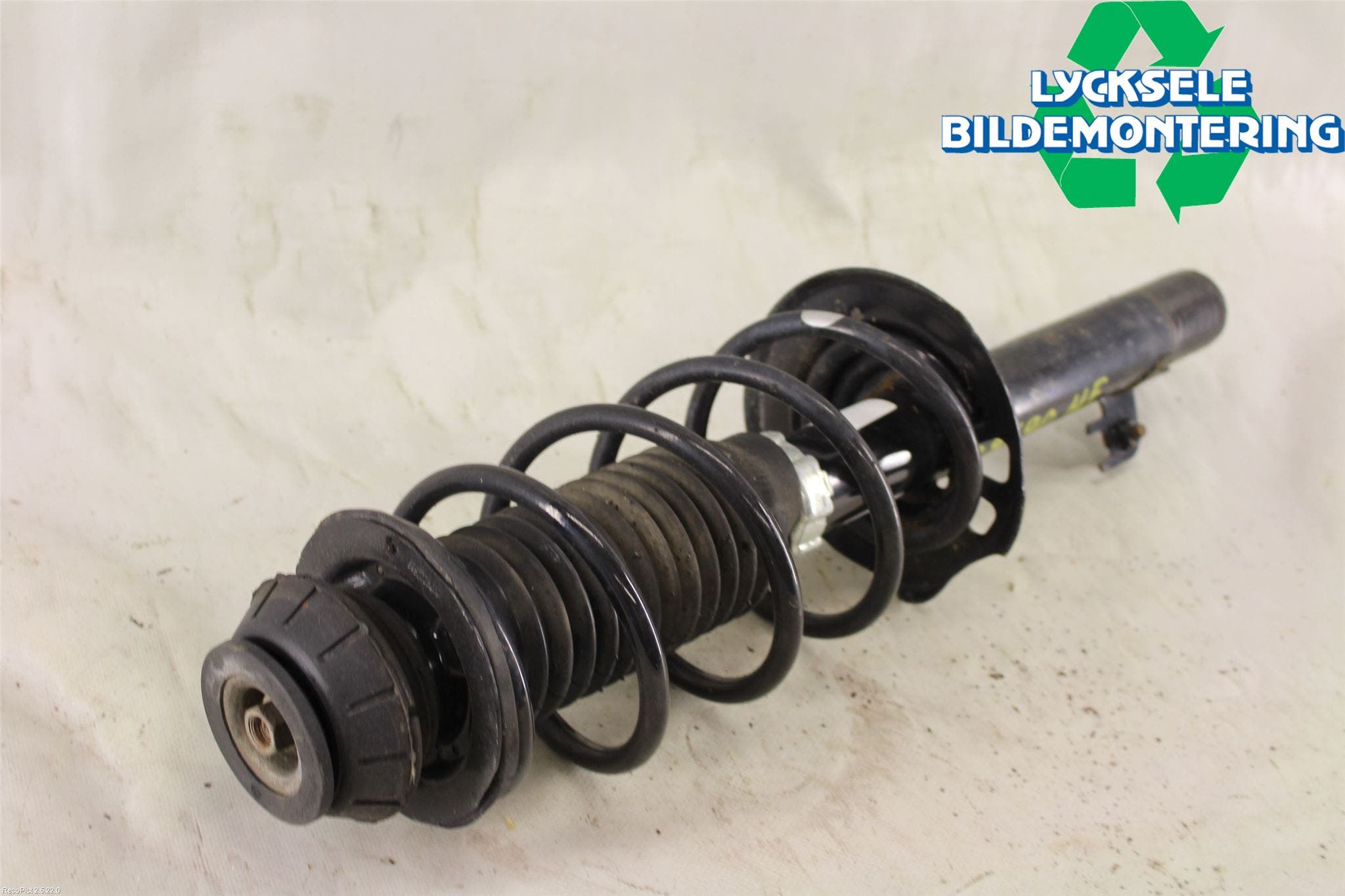 Toyota AYGO 06-14 Fjäderben Fram Höger