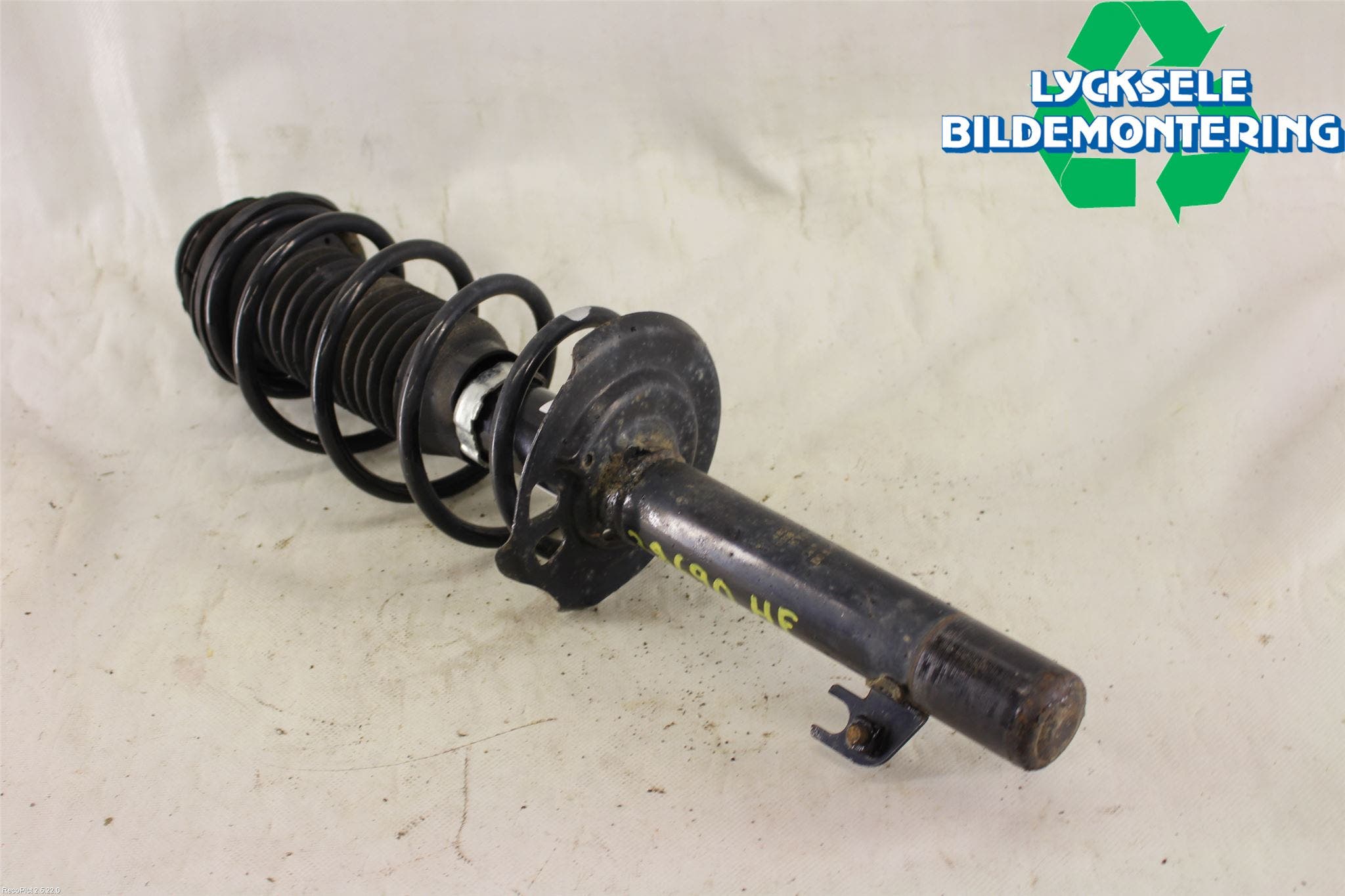 Toyota AYGO 06-14 Fjäderben Fram Höger