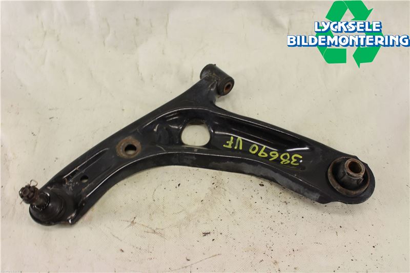 Toyota AYGO 06-14 Bärarm Fram Undre Vä