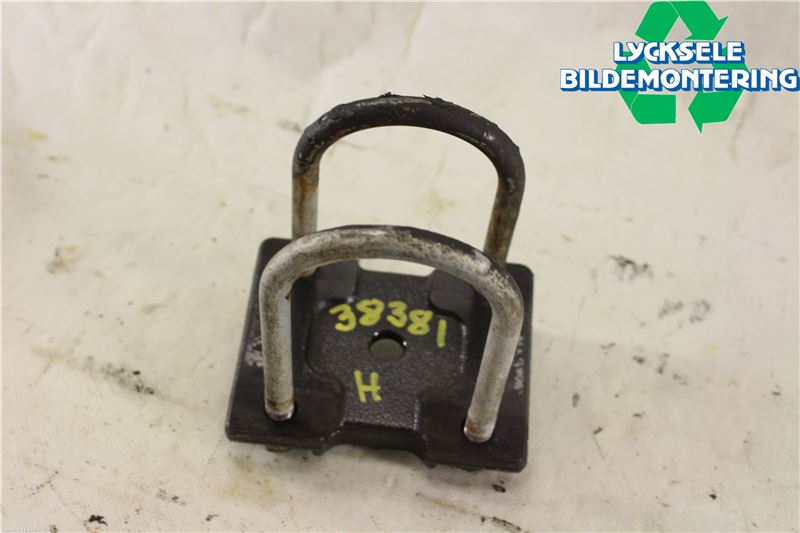 Volkswagen VW AMAROK 2H 10-22 Bladfjäderhänke Bak