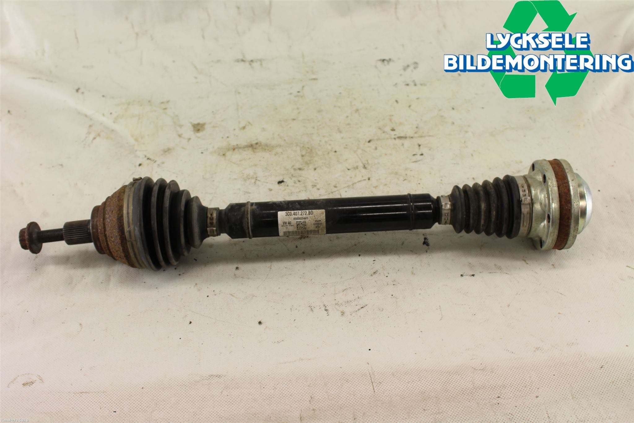 Skoda YETI Drivaxel Fram Höger