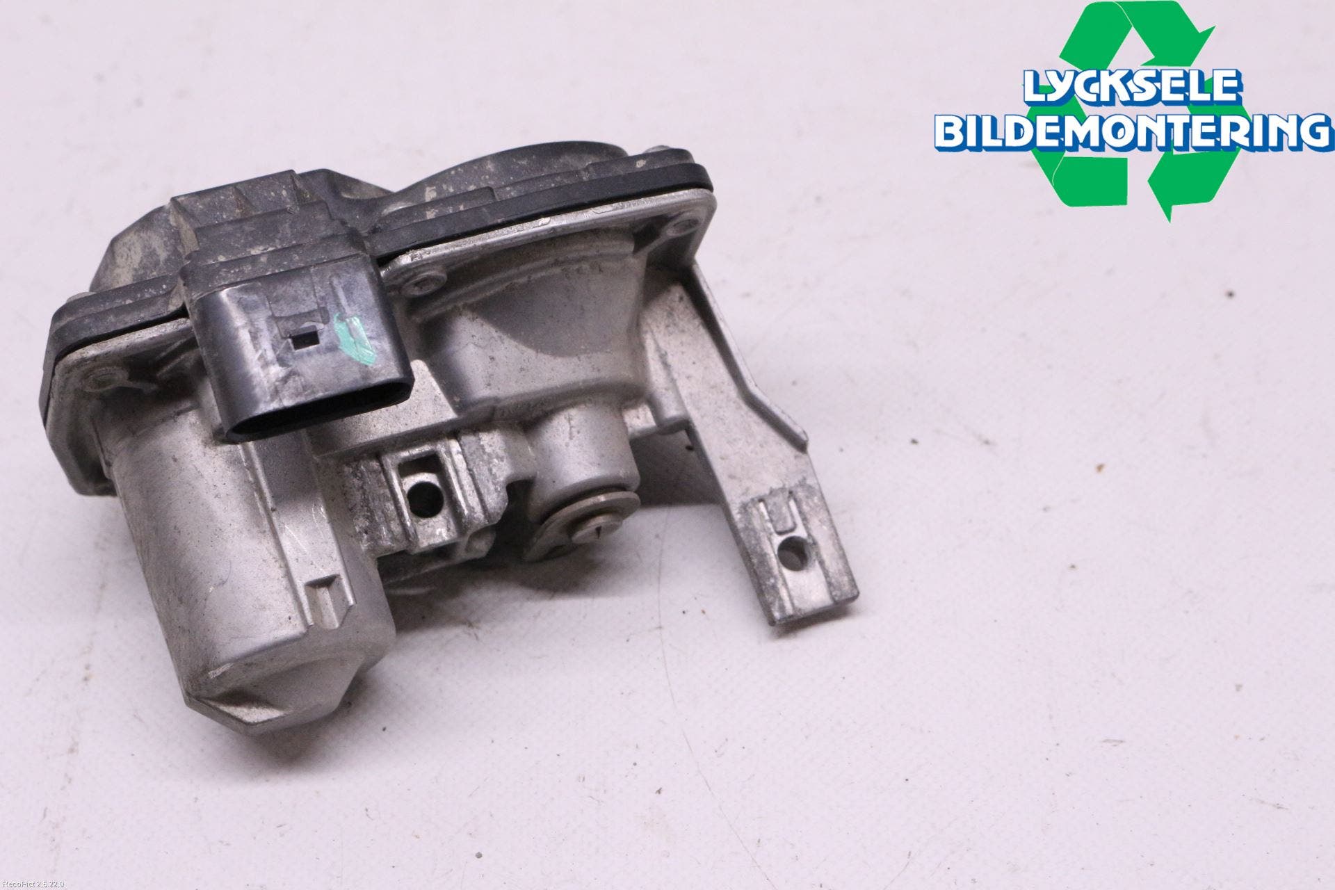 Volkswagen VW PASSAT 15-19 Avgasventil