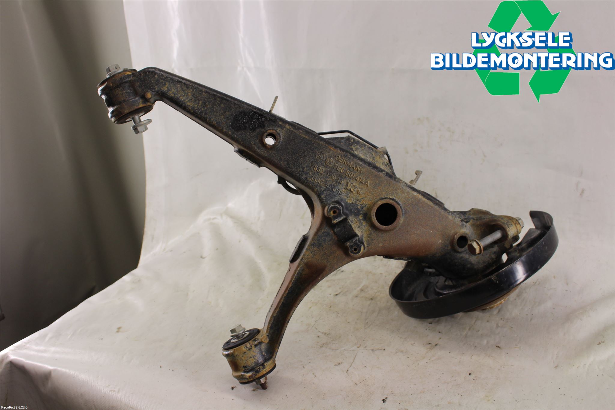 Volkswagen VW TRANSP/CARAVELLE (T6) 16-22 Bärarm Bak Höger
