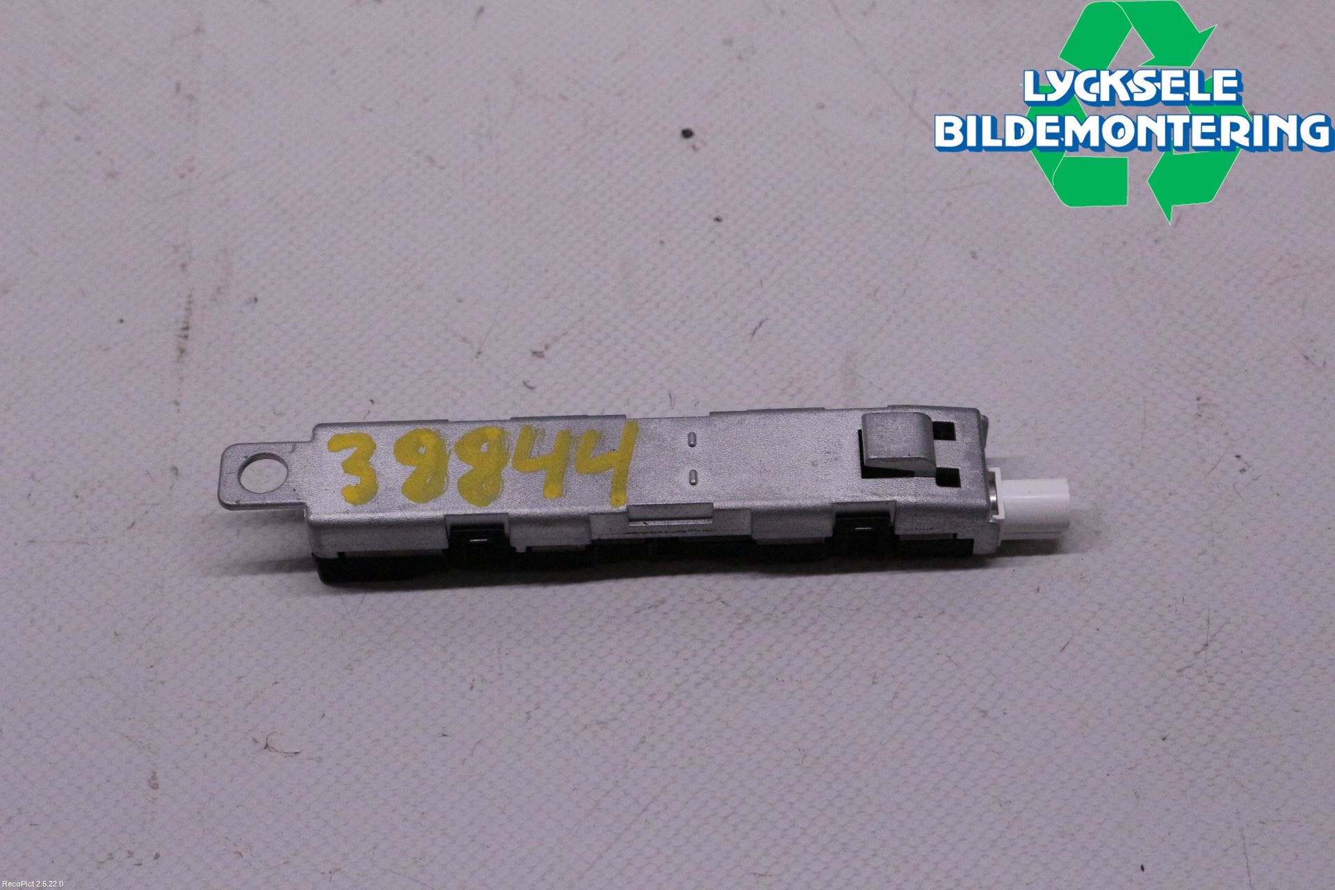 Audi Q5 09-16 Antennförstärkare