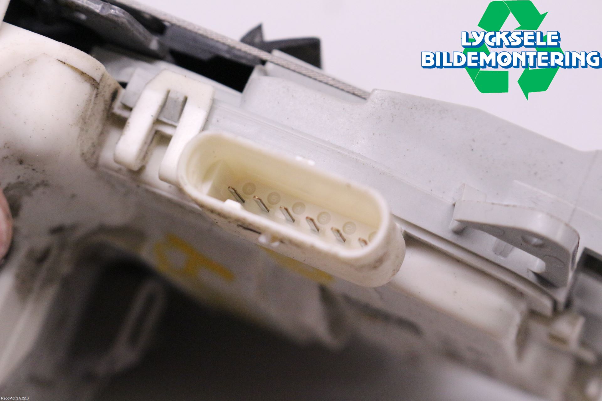 Audi A4 12-15 Låskista-Dörrlås