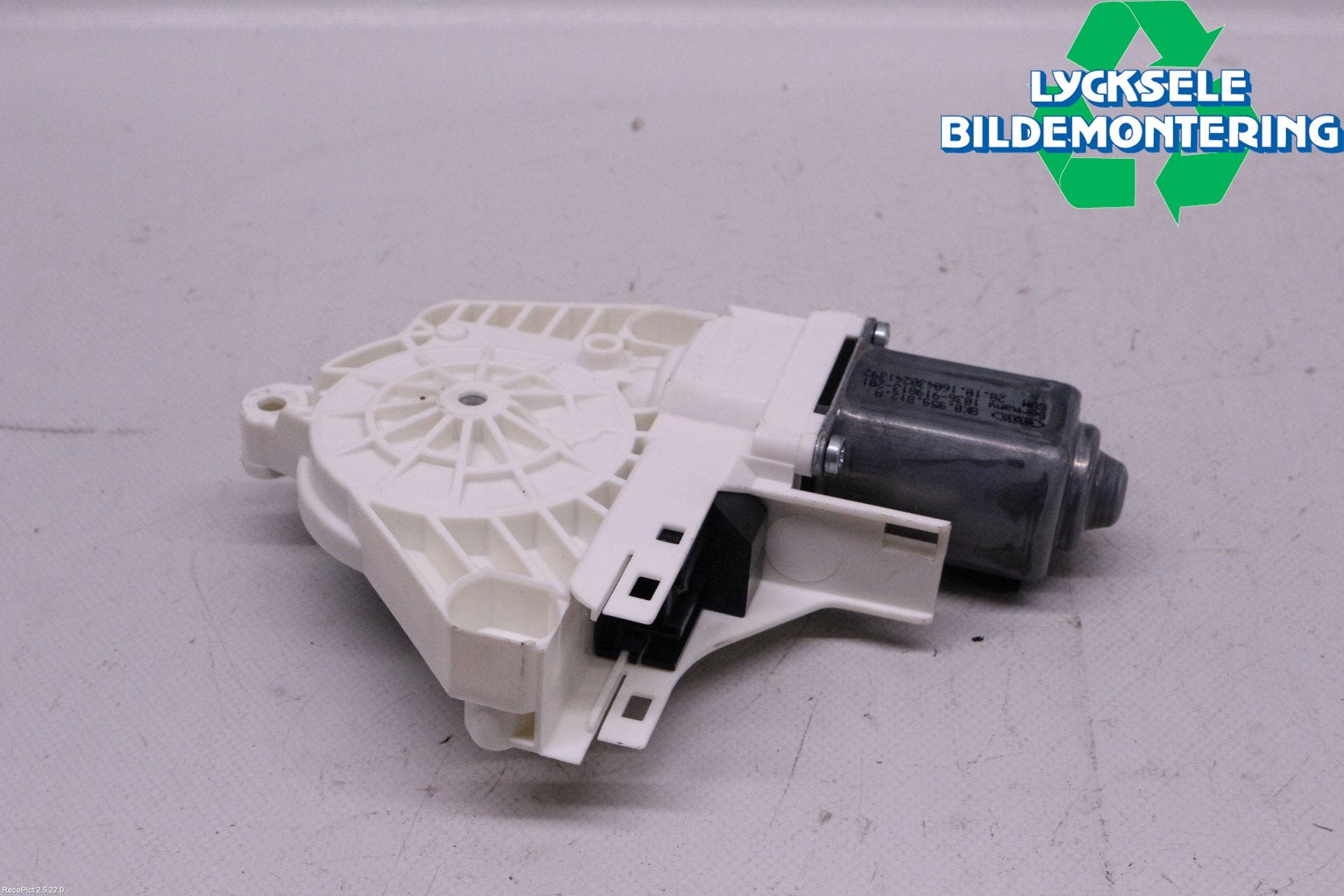 Audi A6 ALLROAD 12-18 Fönsterhissmotor