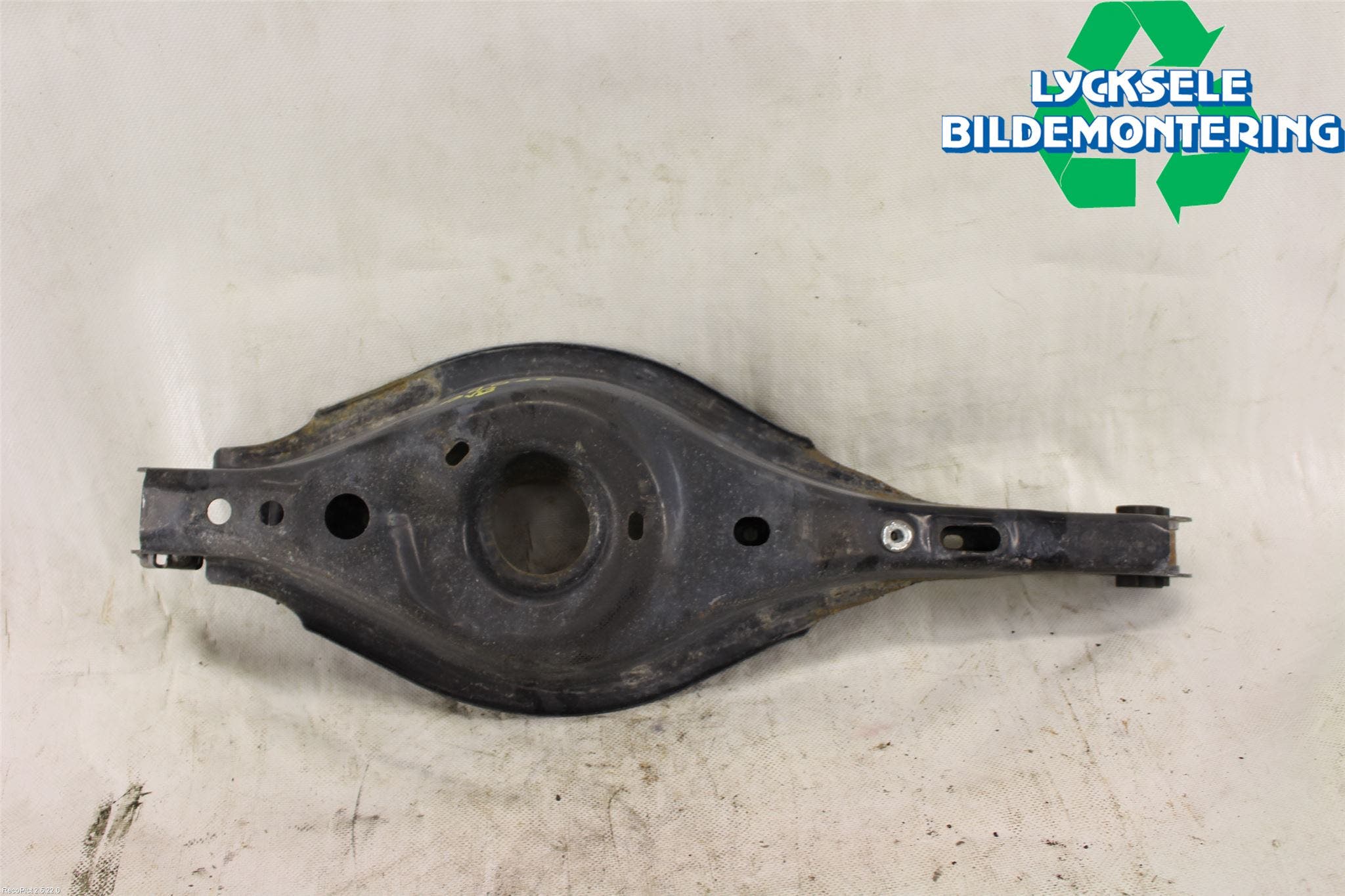 Mazda 3 III 14-19 Bärarm Bak Vänster