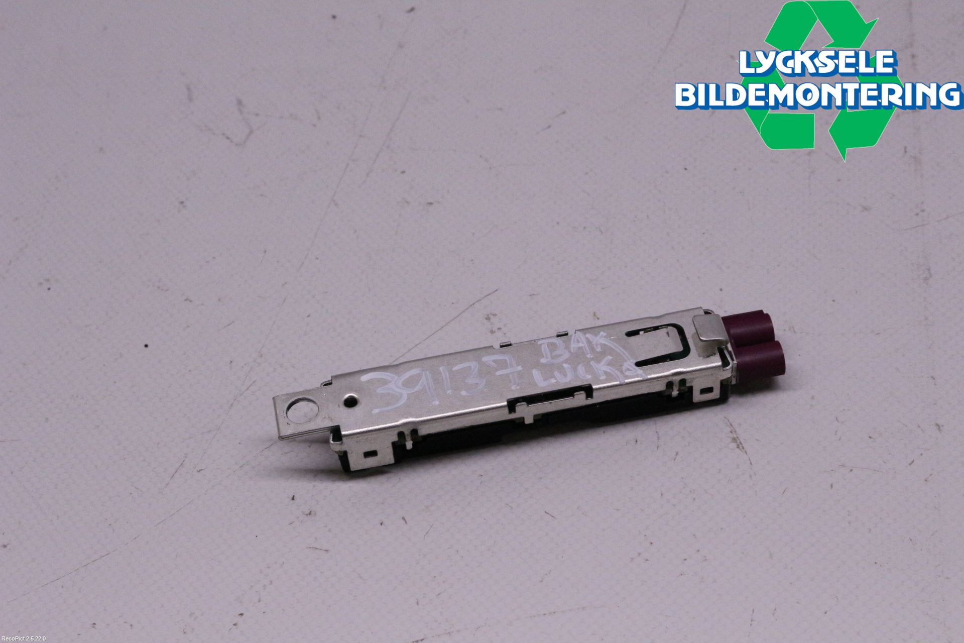 Audi A6 ALLROAD 12-18 Antennförstärkare