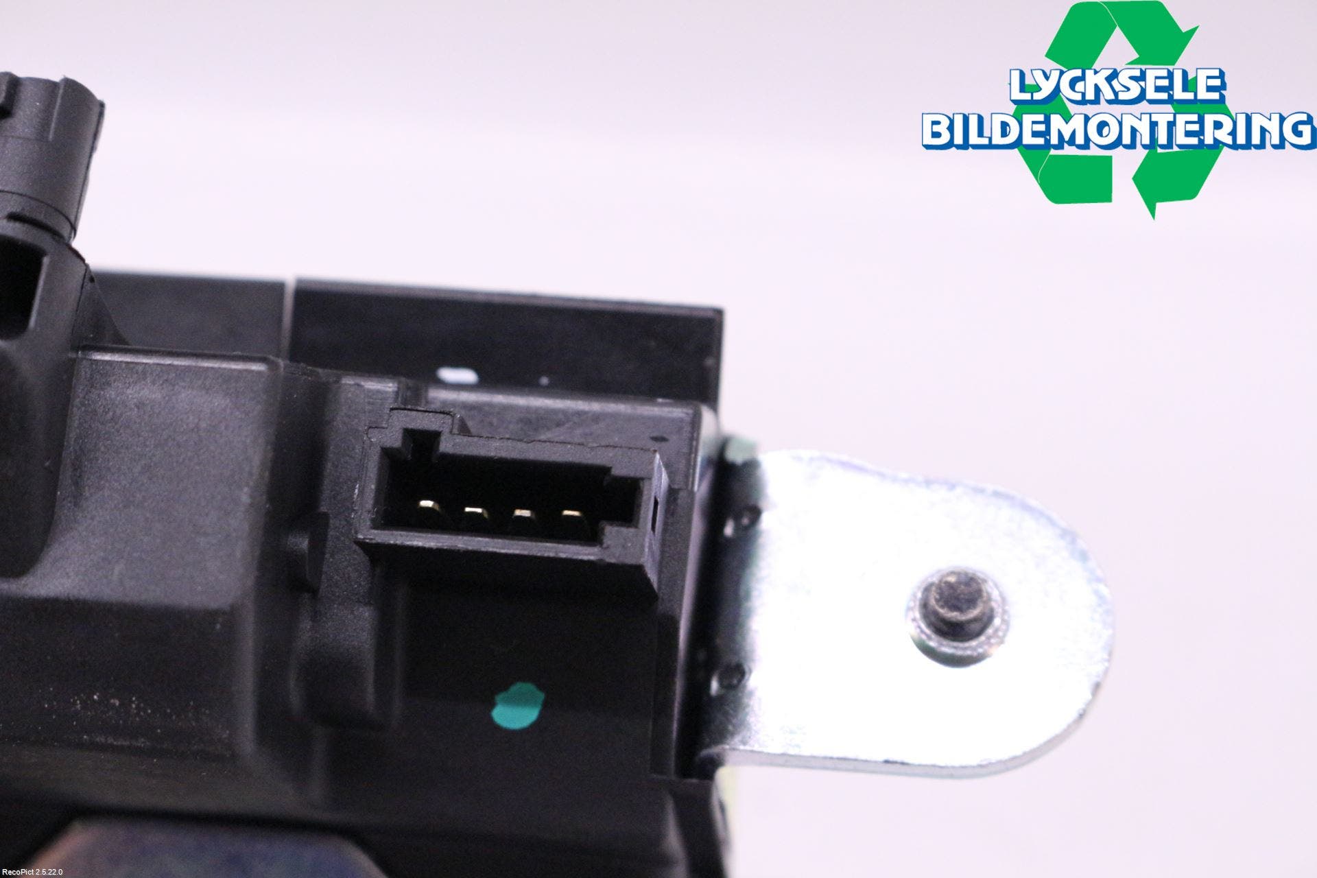 Opel CORSA E 15-19 Låskista Baklucka