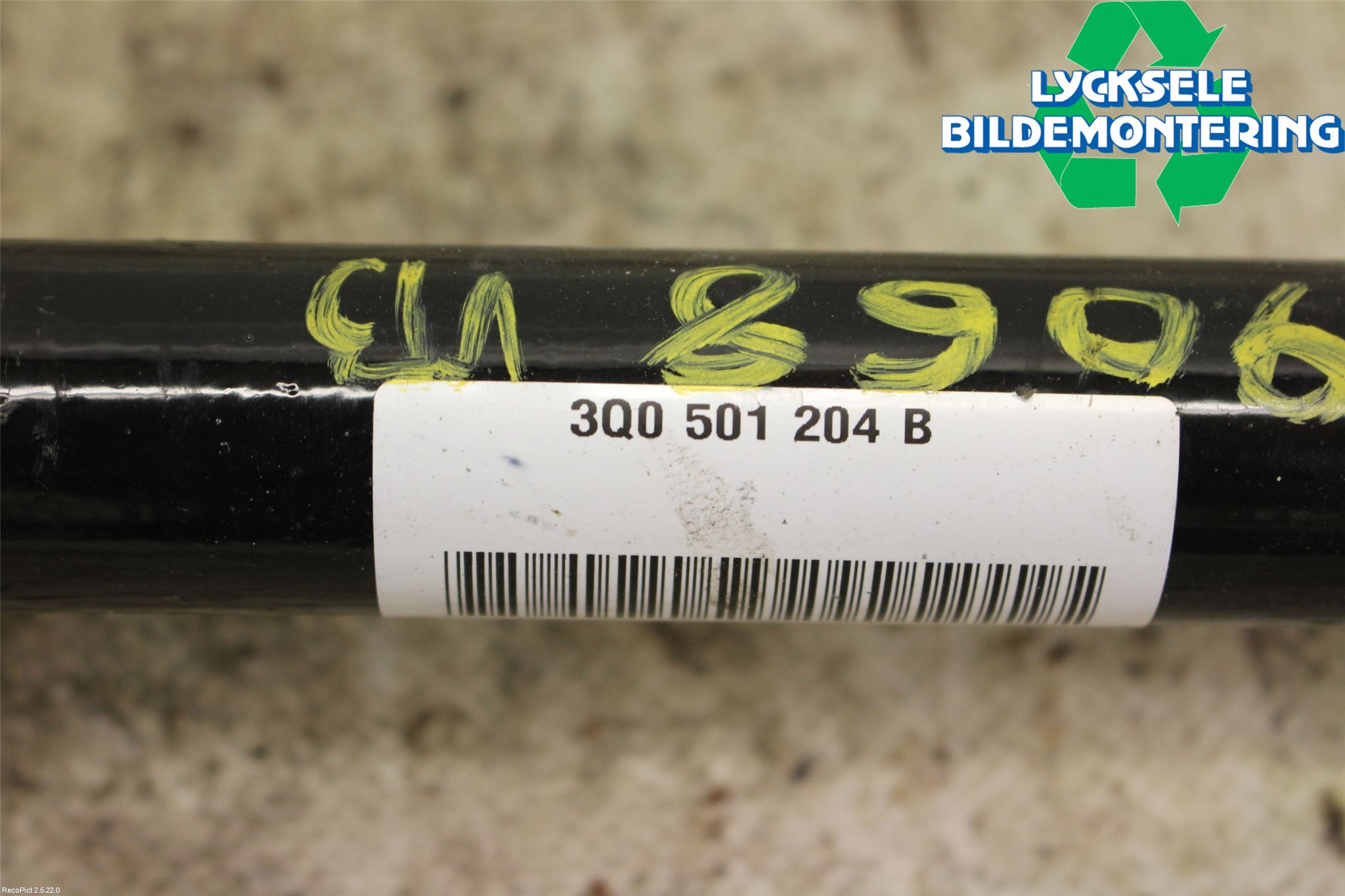 Volkswagen VW TIGUAN 16-24 Drivaxel Bak Höger