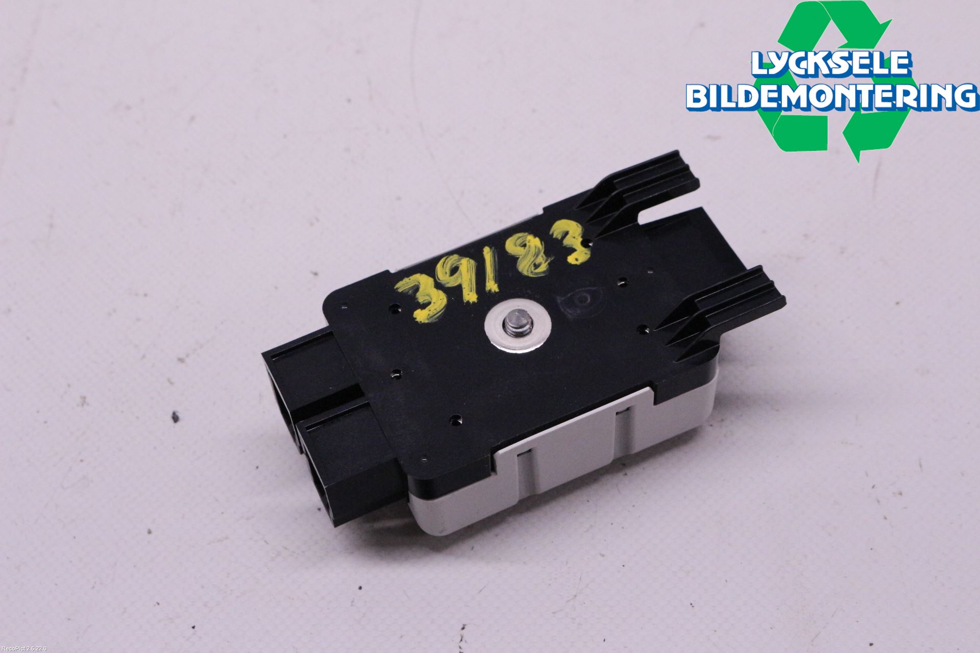 Volkswagen VW GOLF / E-GOLF VII 13-20 Antennförstärkare