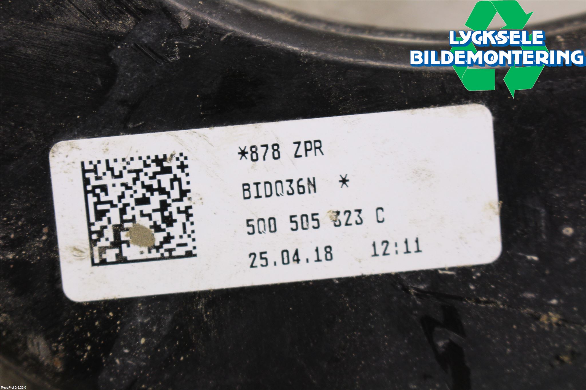 Volkswagen VW GOLF / E-GOLF VII 13-20 Bärarm Bak Övre Höger