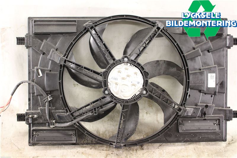 Volkswagen VW GOLF / E-GOLF VII 13-20 Kylfläktkåpa