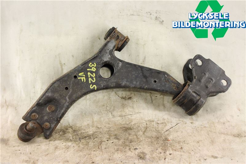 Ford FOCUS 11-14 Bärarm Fram Undre Vä