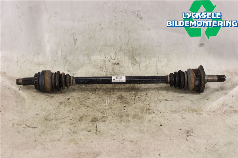BMW 5 F10/F11/F18 09-17 Drivaxel Bak Höger