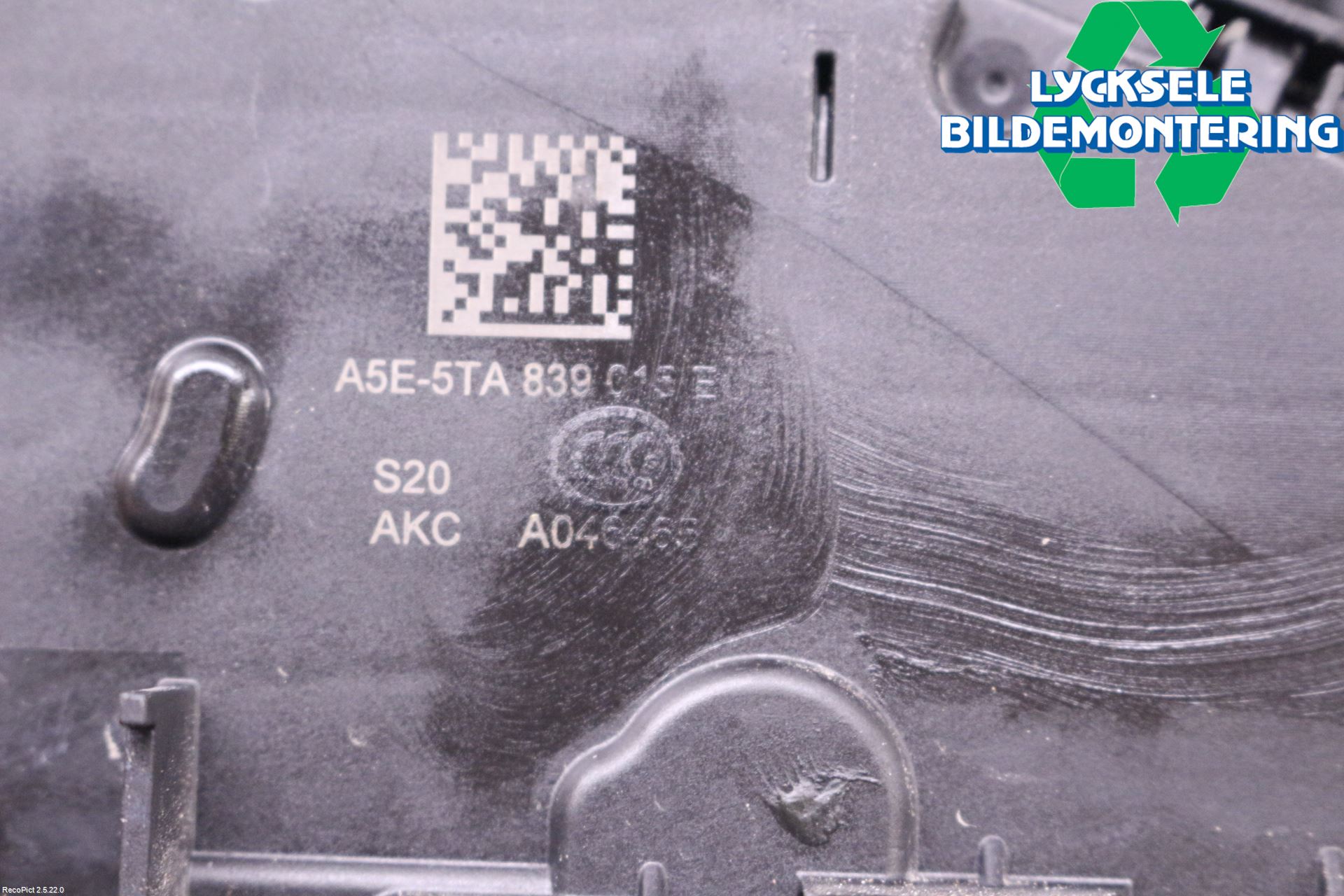 Volkswagen VW GOLF / E-GOLF VII 13-20 Låskista-Dörrlås