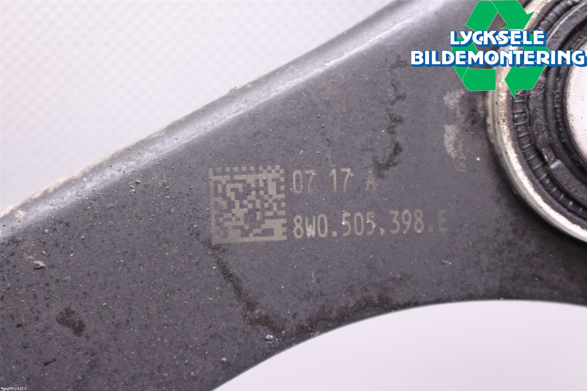 Audi A4/S4 B9 16-19 Bärarm Bak Höger