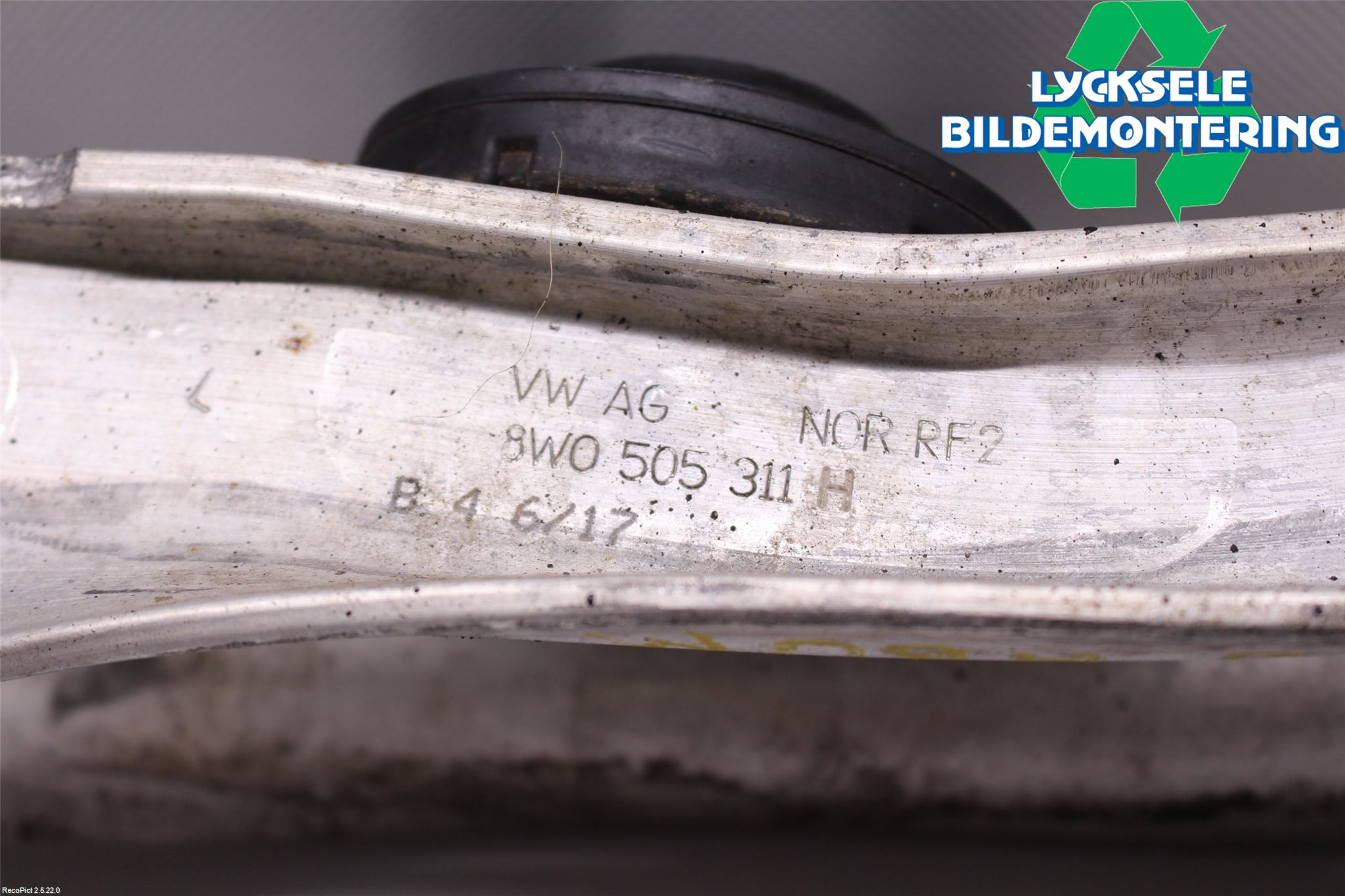 Audi A4/S4 B9 16-19 Bärarm Bak Höger